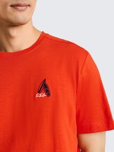 T-shirt avec broderie - orange red - Vue détaillée du modèle