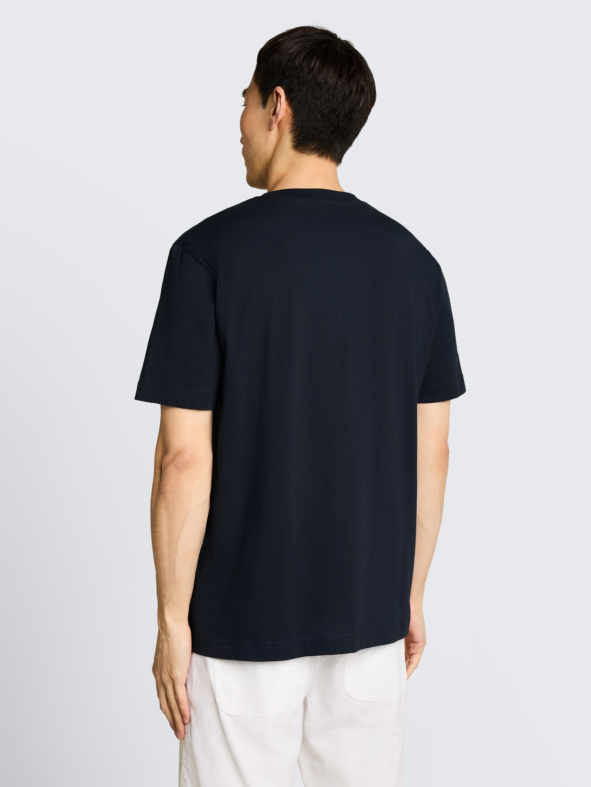 T-shirt met print - sky captain blue - Neklijn model-achteraanzicht