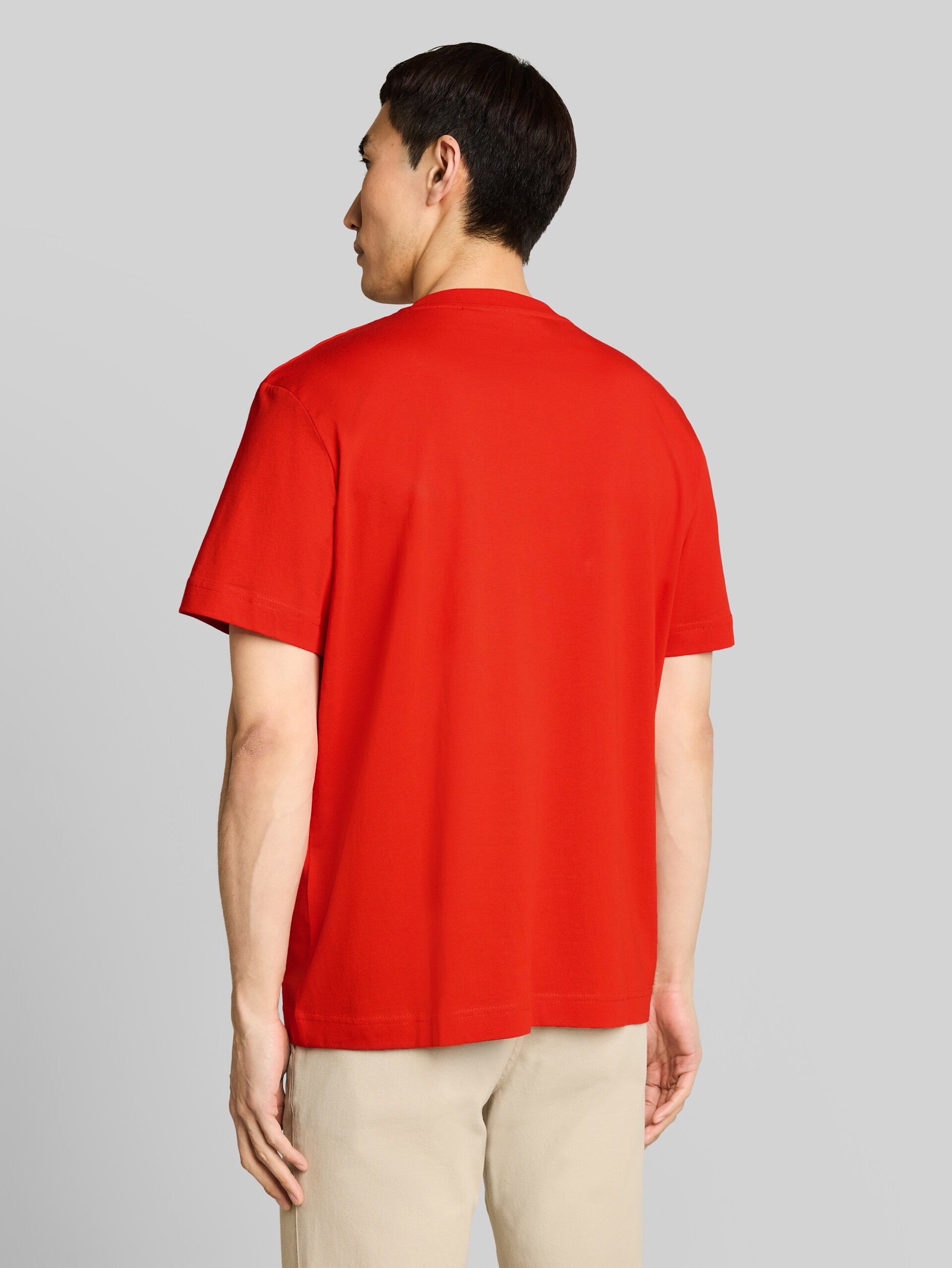 T-Shirt mit Print - orange red - Auschnitt Model-Rückansicht