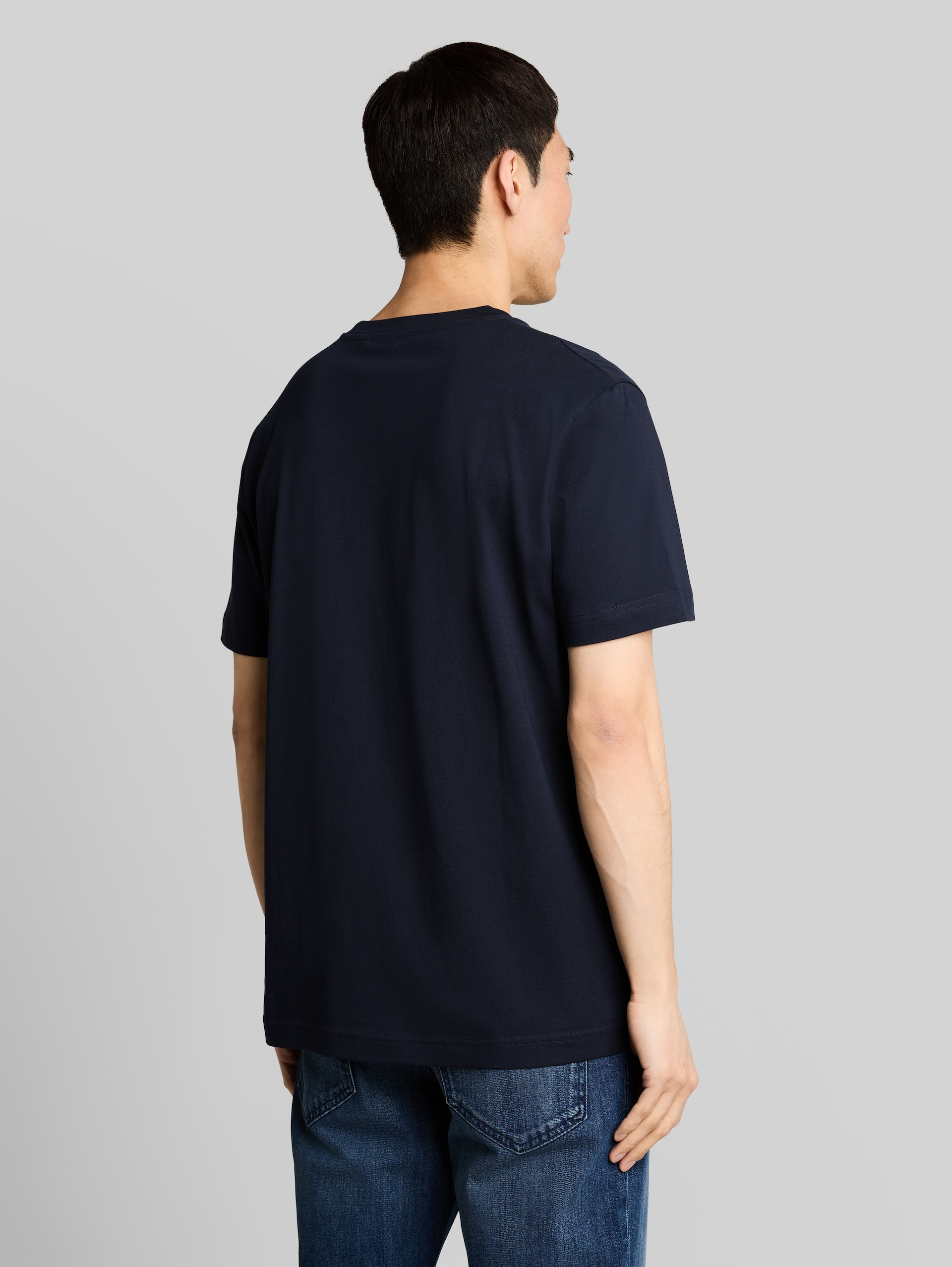 T-Shirt mit Logo-Print - sky captain blue - Auschnitt Model-Rückansicht