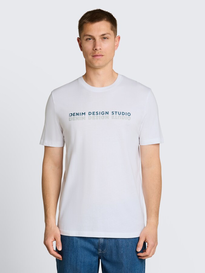 T-Shirt mit Print von Denim Male, White