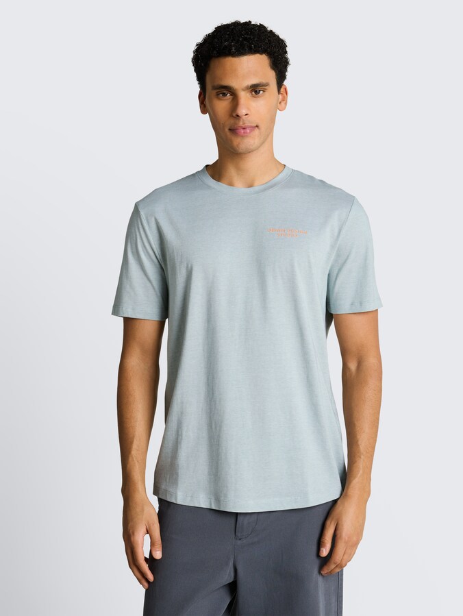 T-Shirt mit feinem Streifenmuster von Denim Male, green white fine stripe
