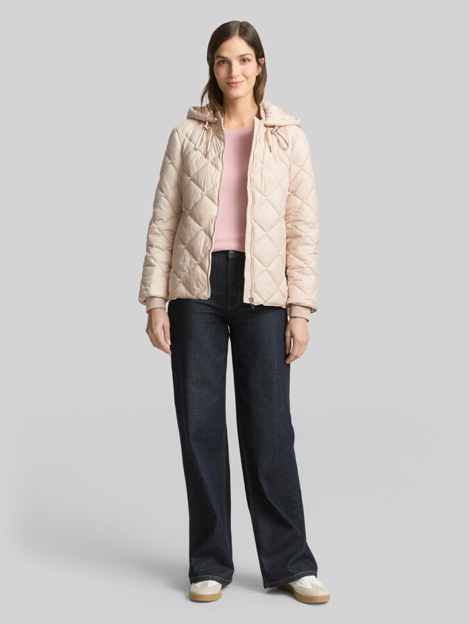 Veste matelassée légère à capuche par Women, sand stone beige