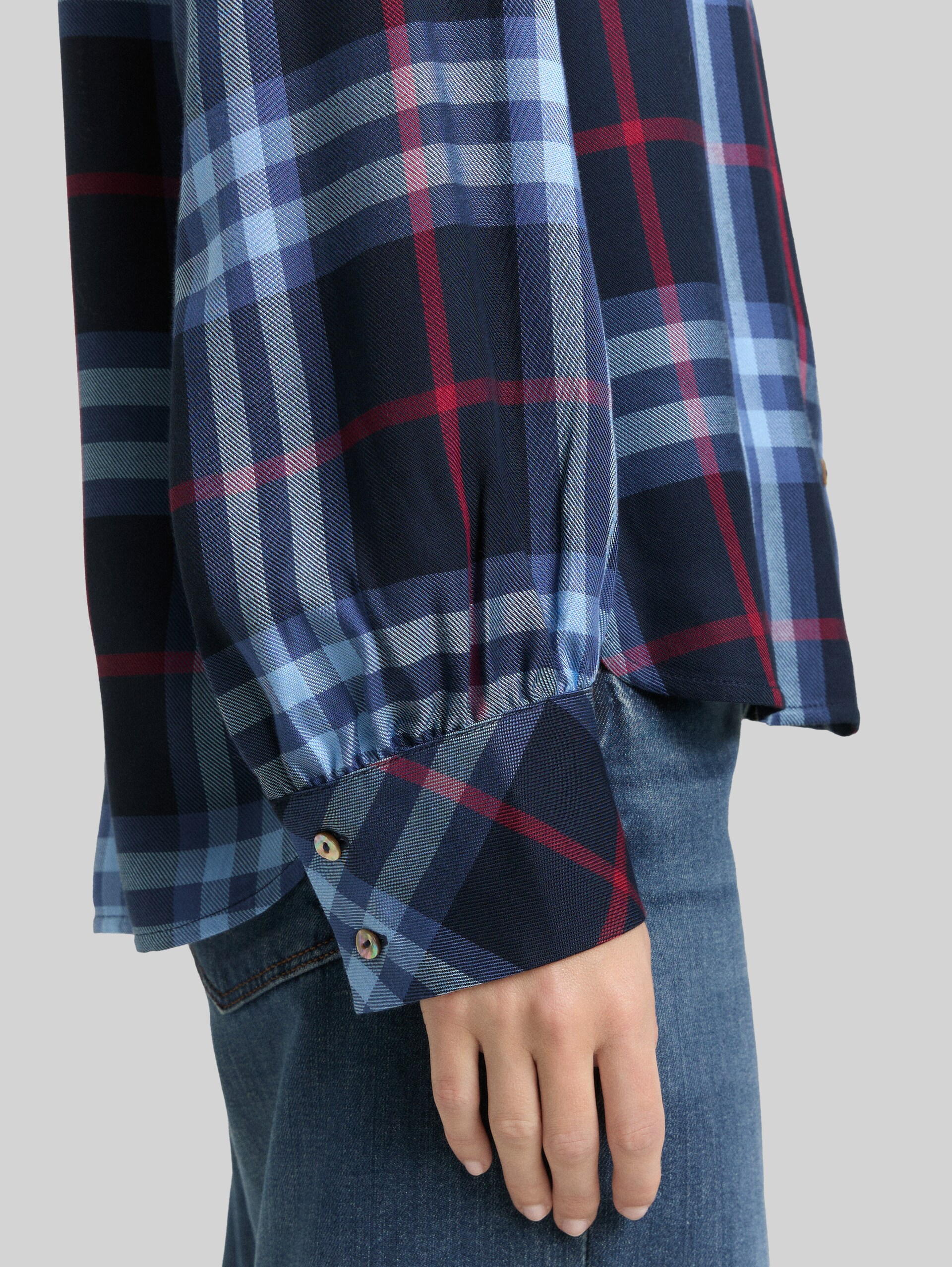 Bluse mit Karomuster - navy  blue big check - Detail-Model-Ansicht