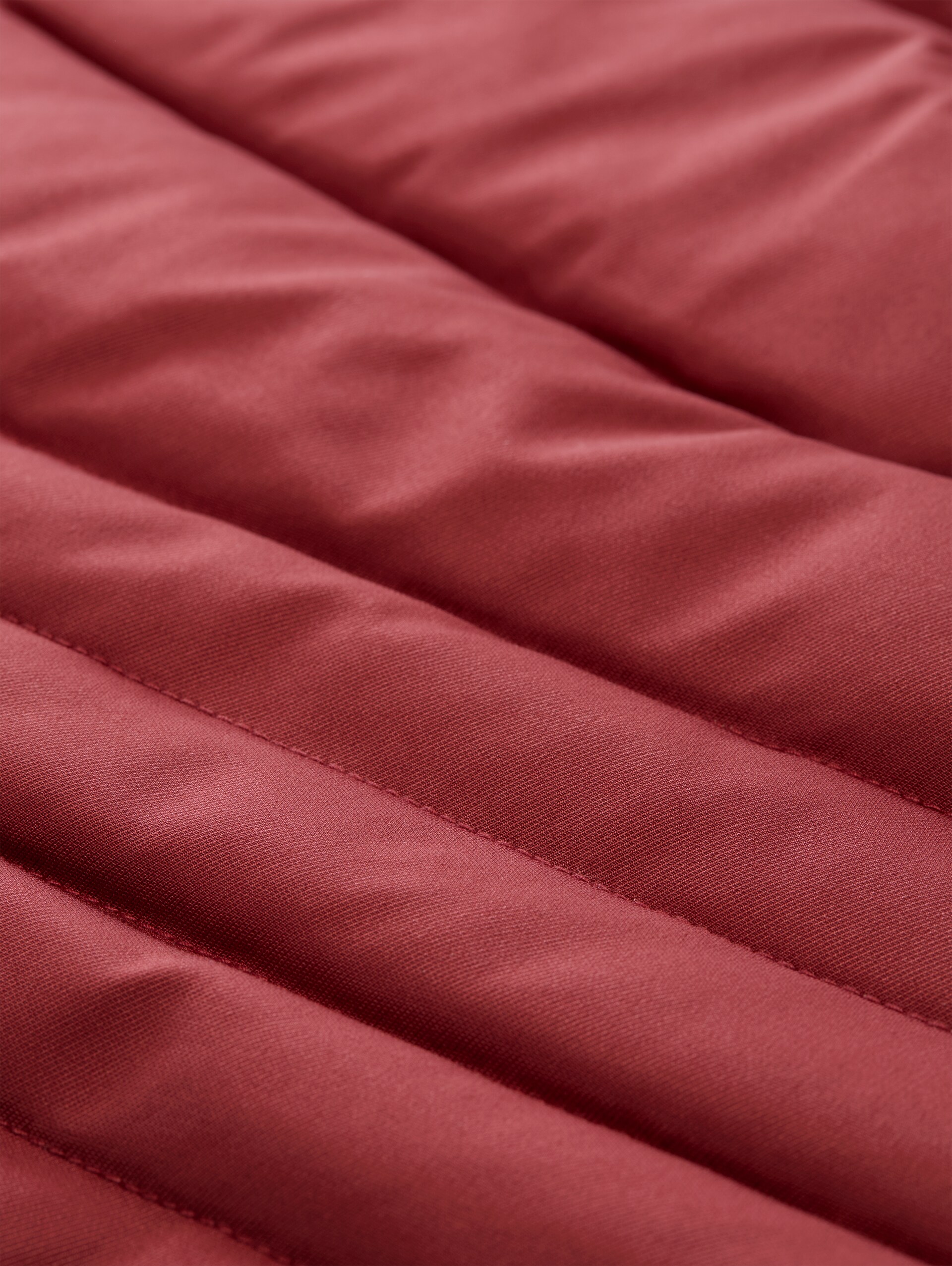 Doudoune à capuche amovible - pear red - Vue détaillée du produit