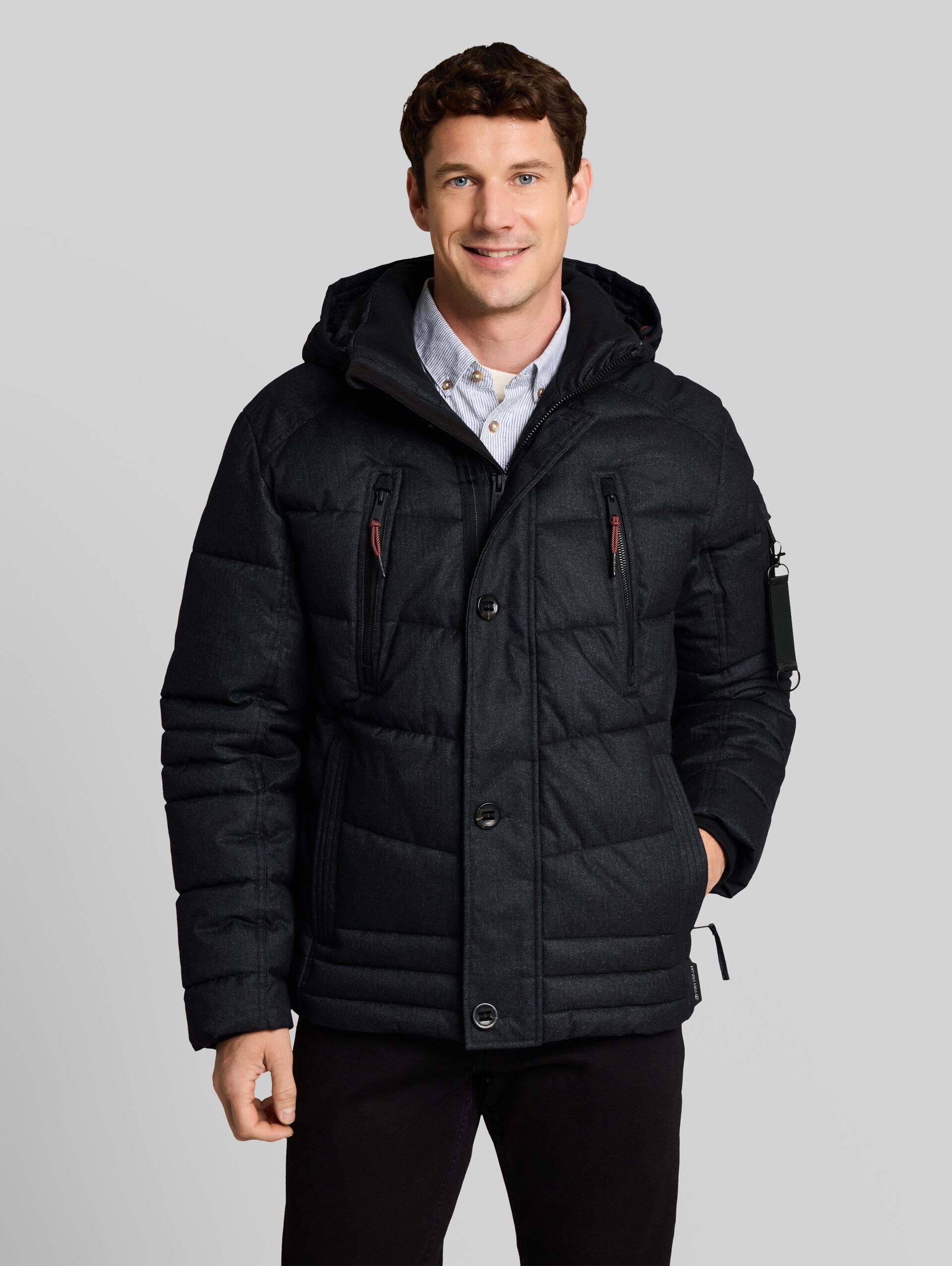 Pufferjas met afneembare capuchon - blue herringbone structure - Model vooraanzicht