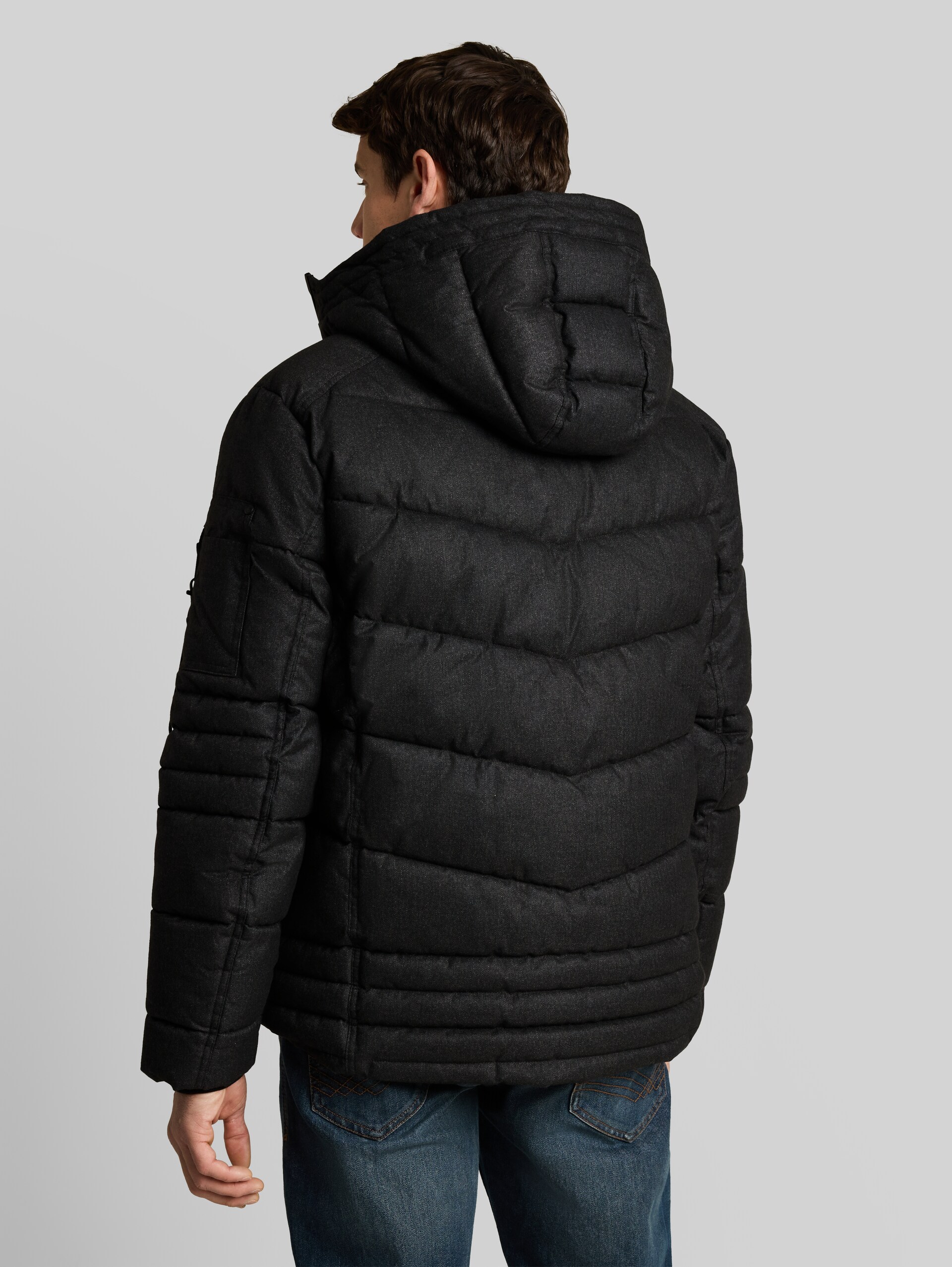 Pufferjas met afneembare capuchon - dark herringbone structure - Model-achteraanzicht