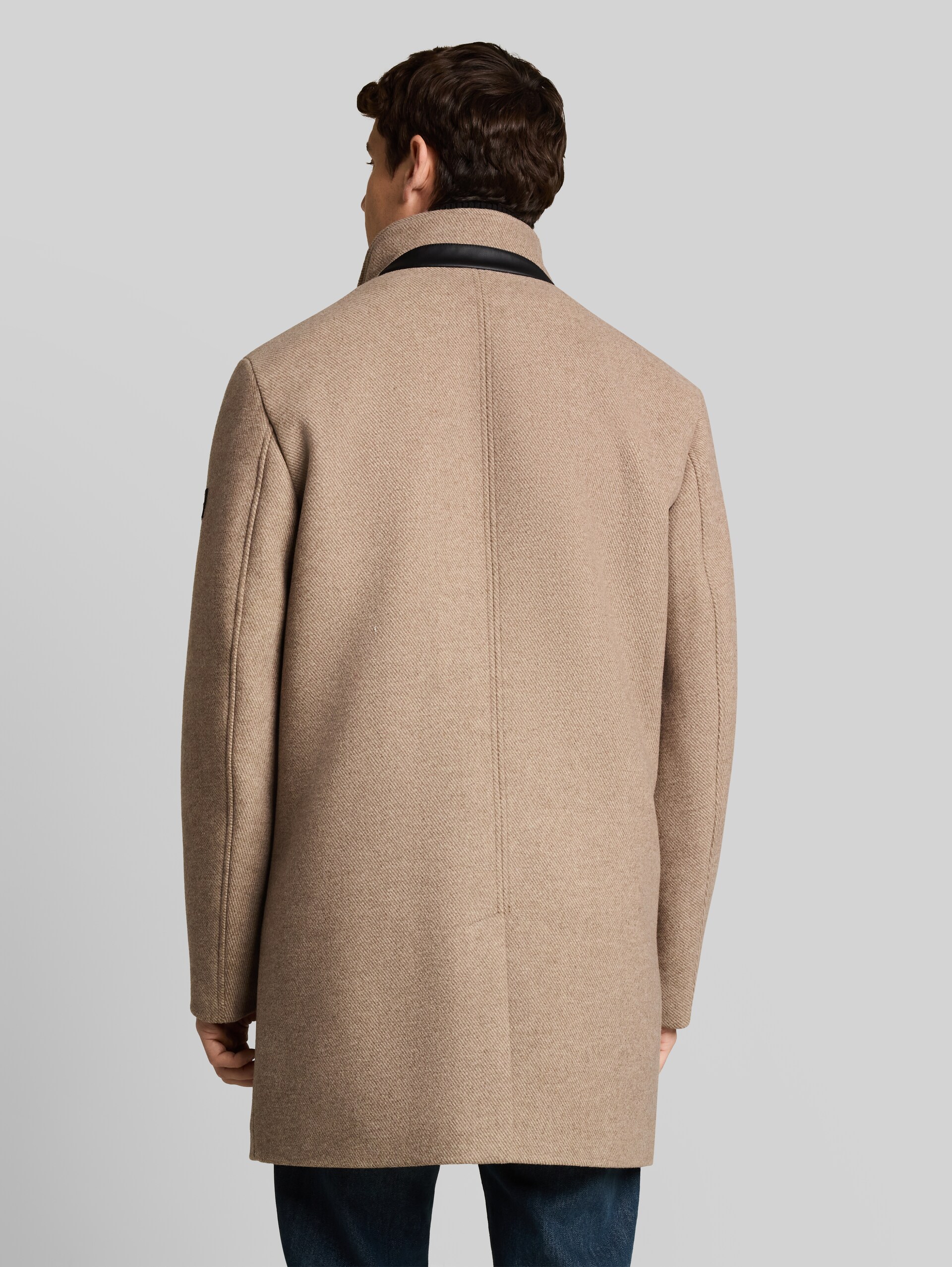 Manteau en laine 2 en 1 avec empiècement amovible - mid beige melange twill - Vue arrière du modèle