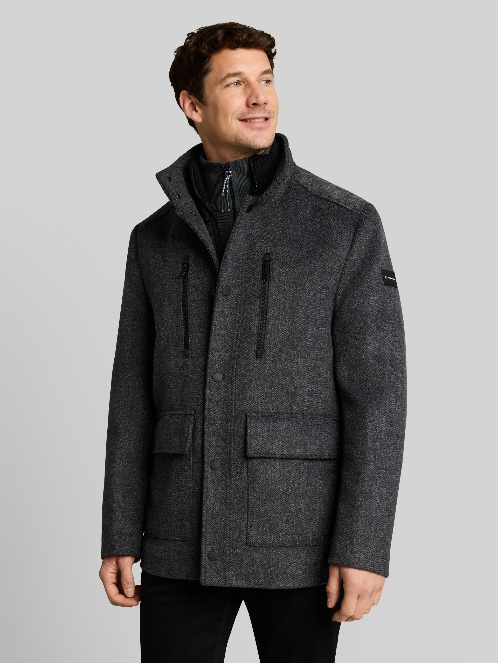 2-in-1 wollen jas met uitneembaar inzetstuk - dark grey black herringbone - Model vooraanzicht