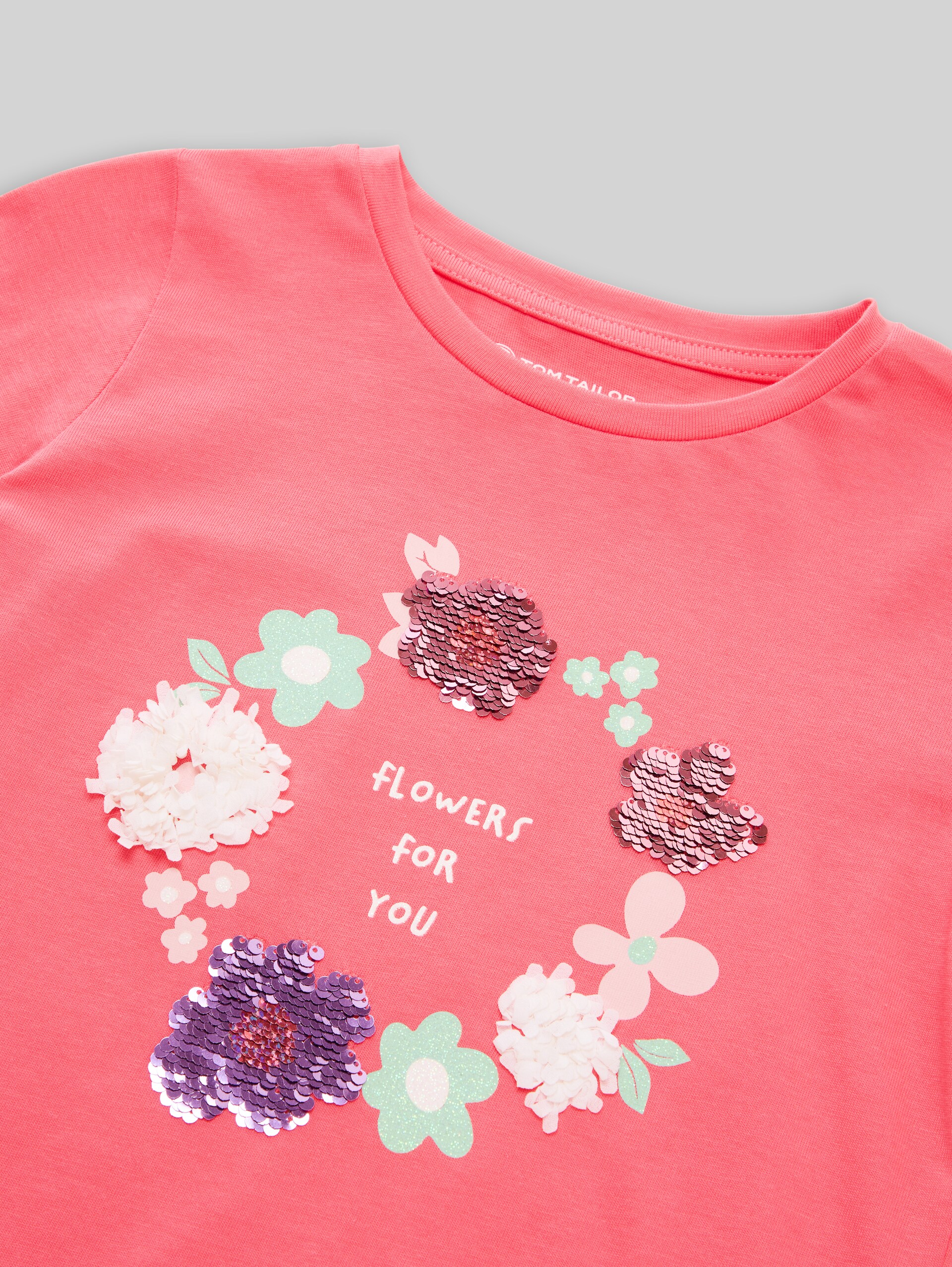 Langarmshirt mit Wendepailletten - pink dream - Detail-Model-Ansicht