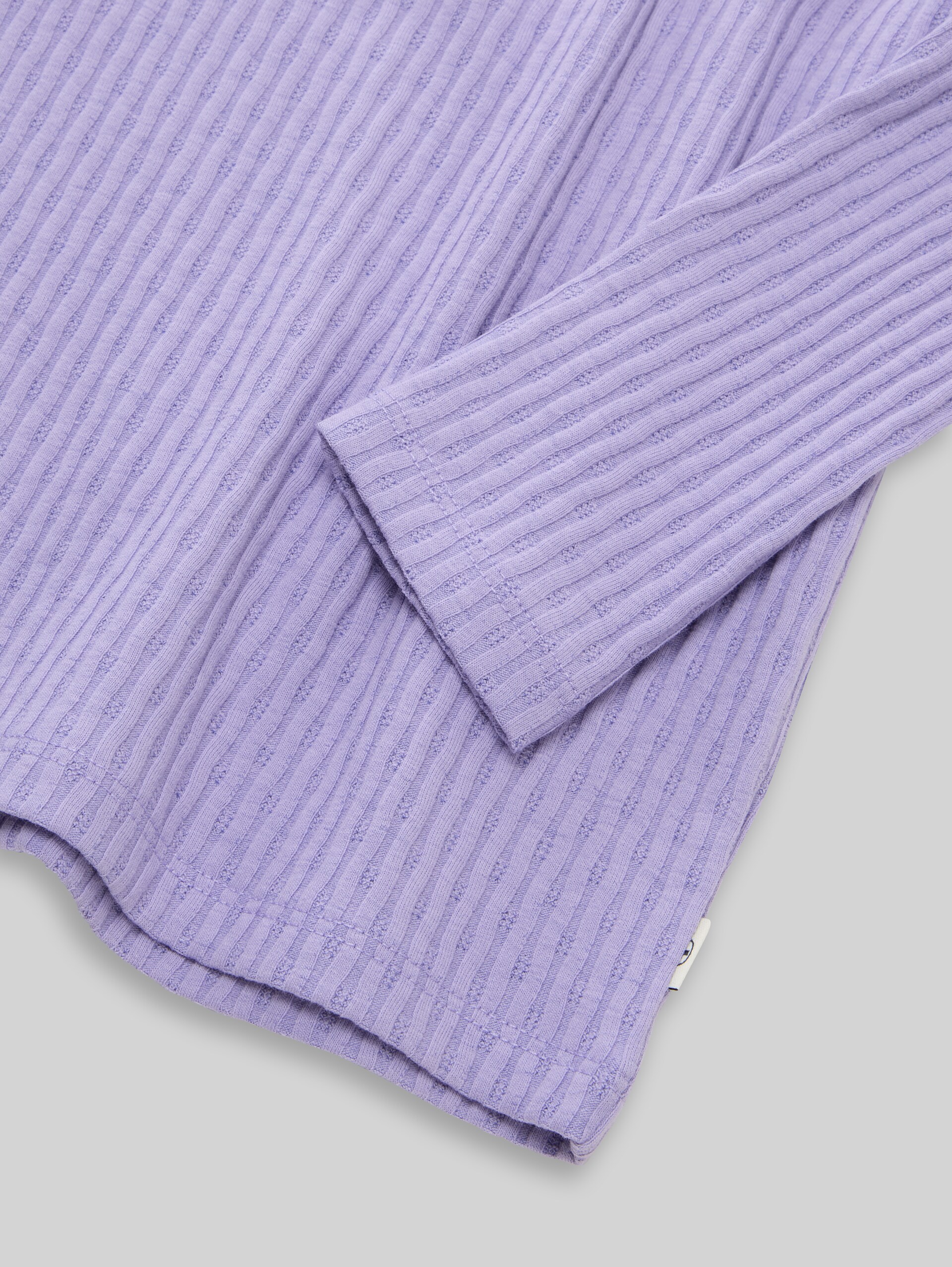 Langarmshirt mit Rippstruktur - sweet purple - Detail-Model-Ansicht