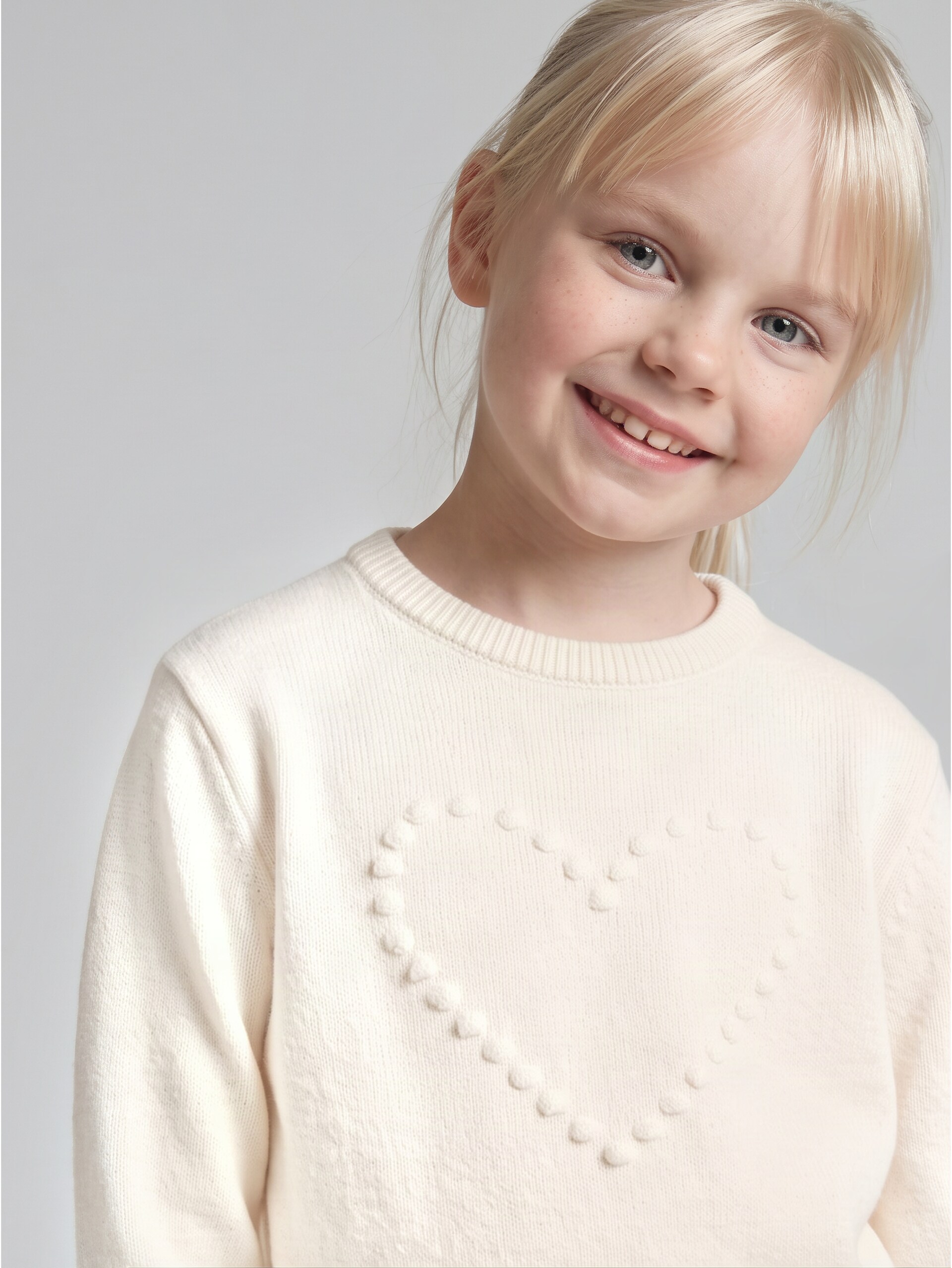 Strickpullover mit Herz-Motiv - Gardenia White