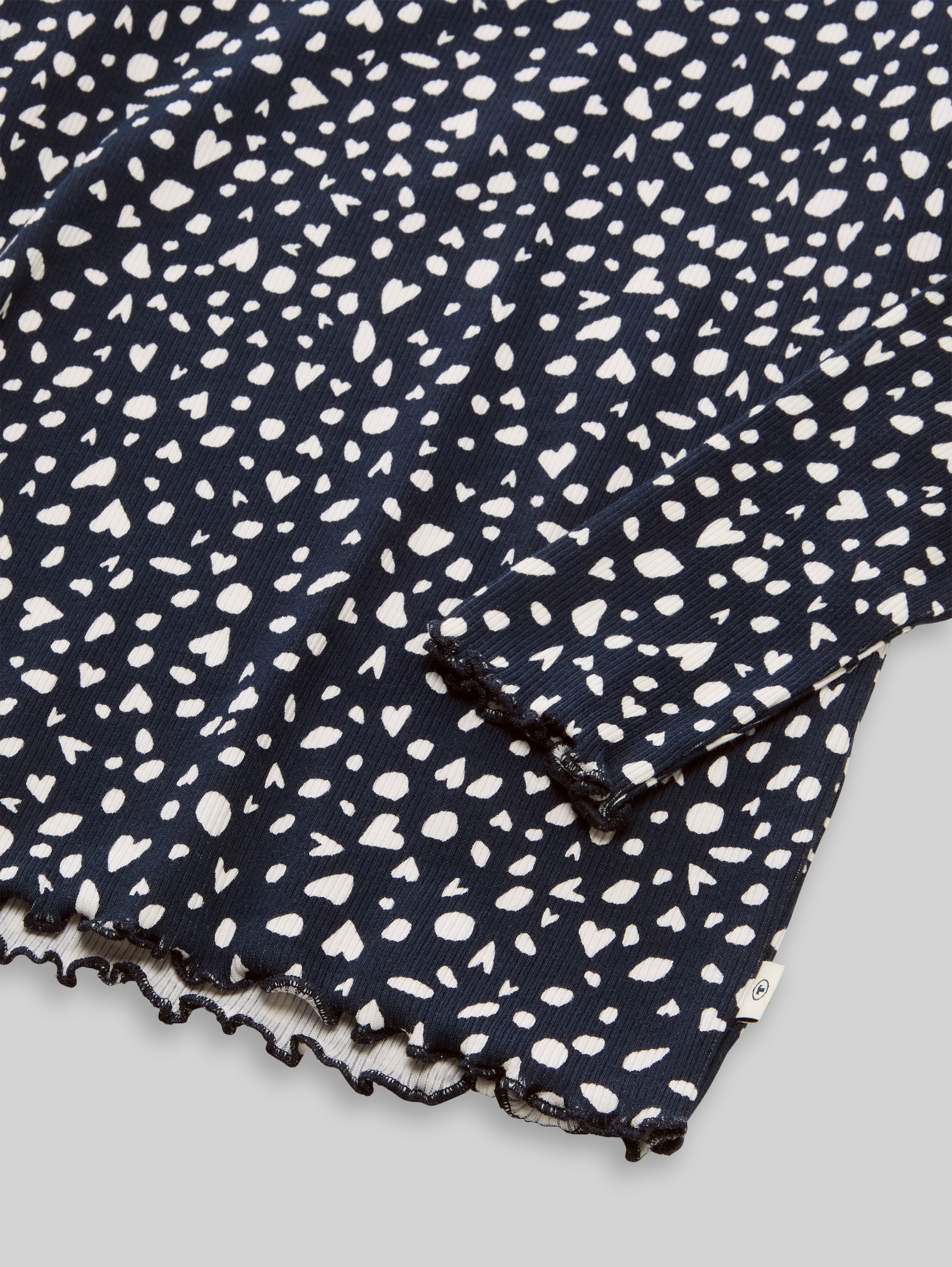 Langarmshirt mit Rippstruktur - dark base dots design - Detail-Model-Ansicht