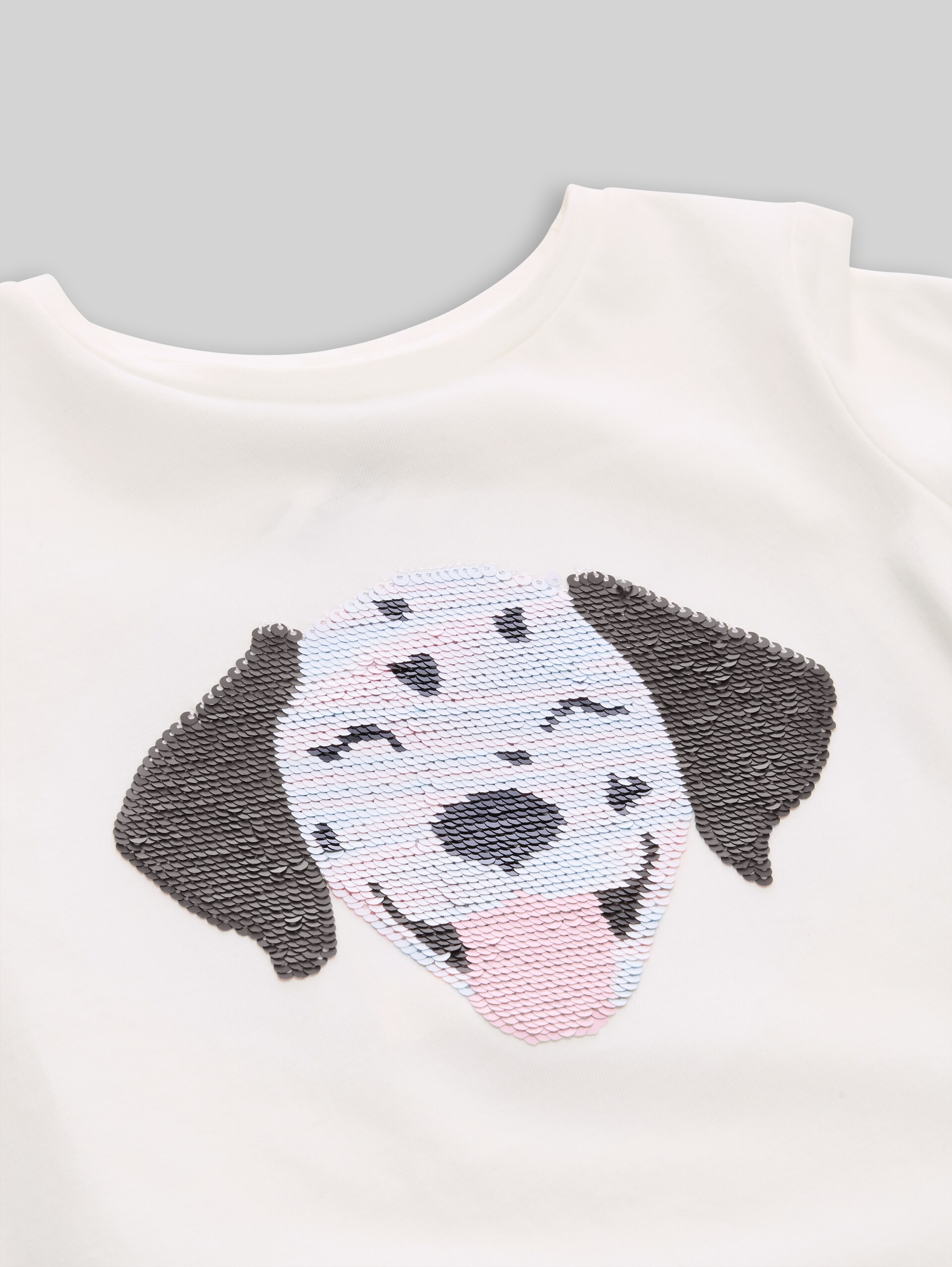 Langarmshirt mit Wendepailletten - Whisper White - Detail-Model-Ansicht