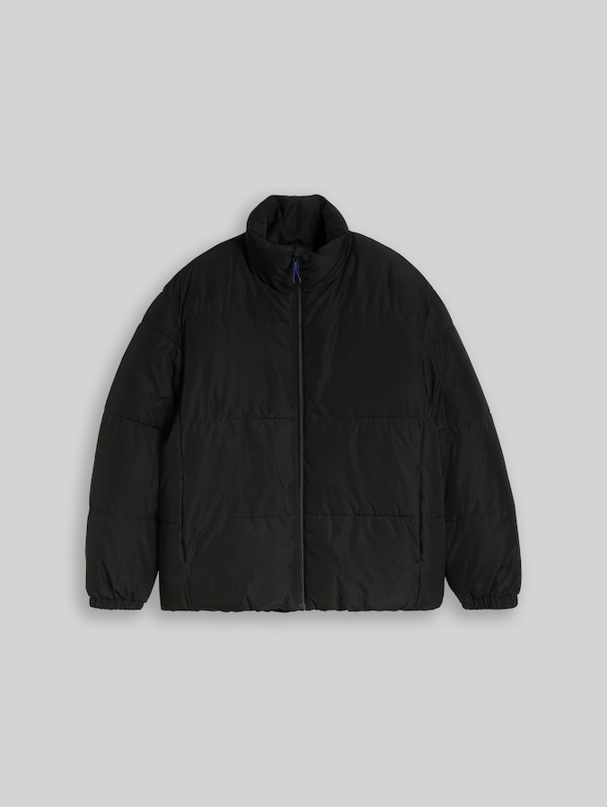 Pufferjack met relaxte pasvorm en opstaande kraag door Denim Male, Black