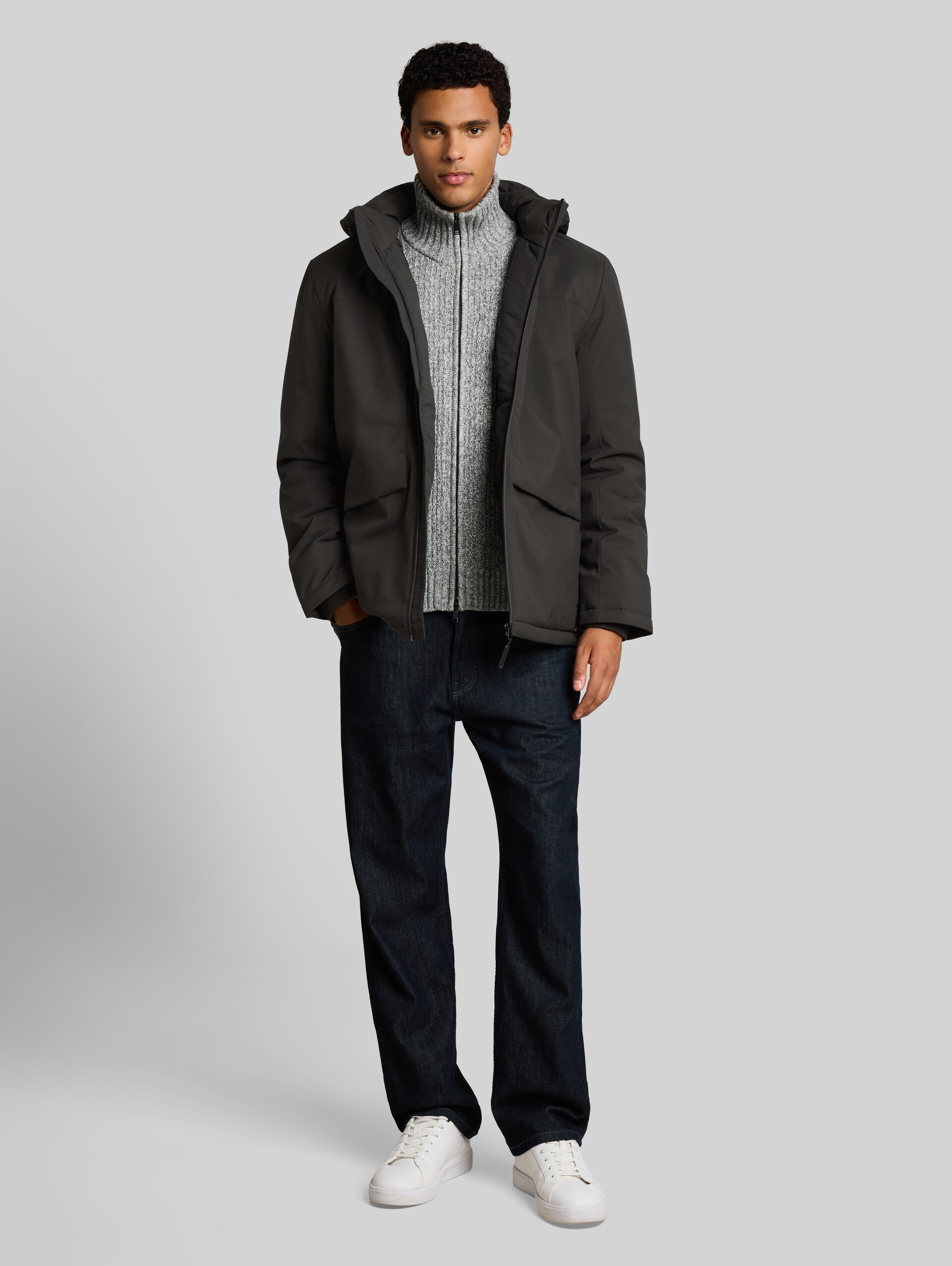 Functioneel jack met relaxte pasvorm en afneembare capuchon - Coal Mine Grey - zijaanzicht model