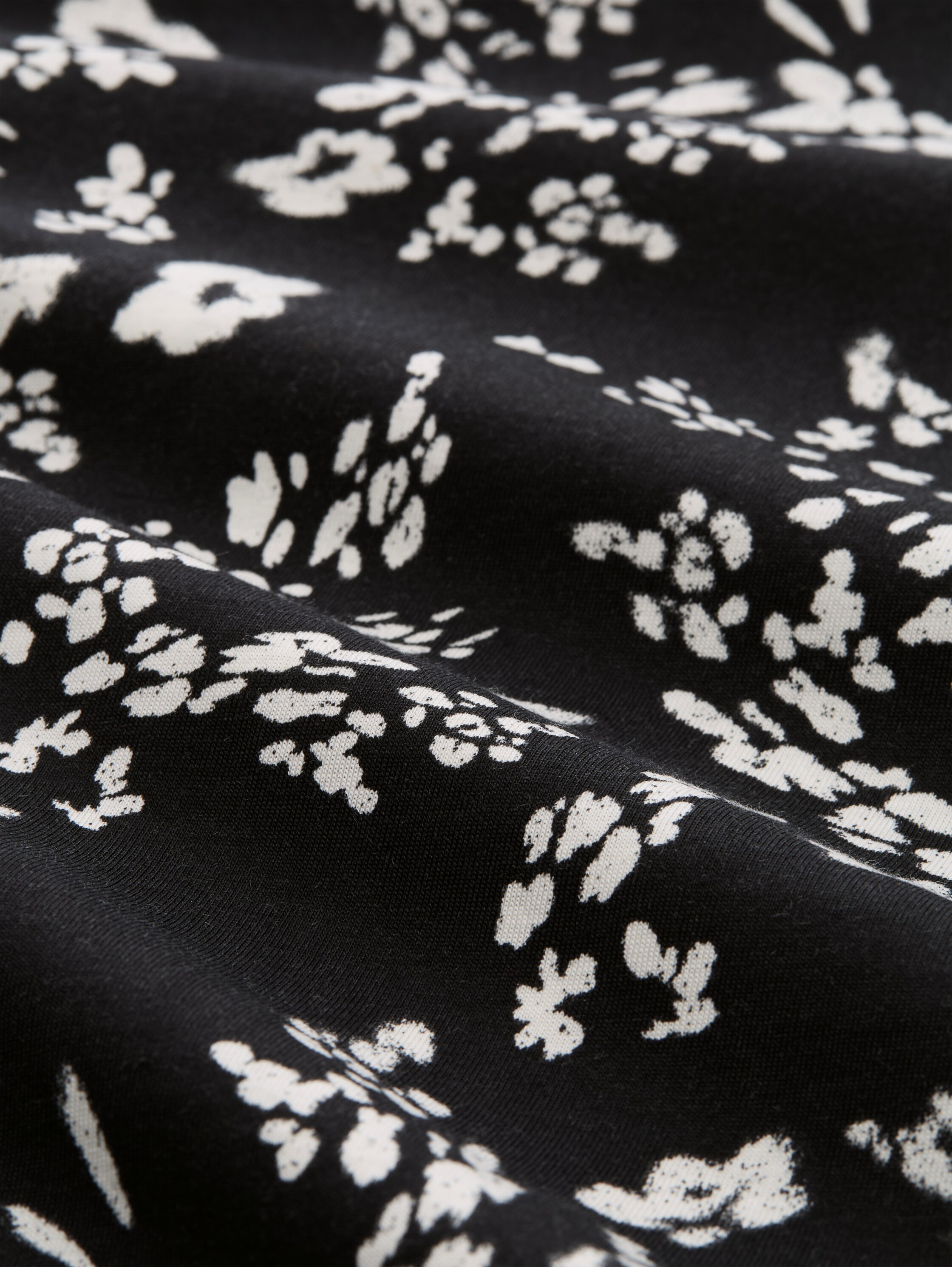 T-shirt met knoopdetail - black_white_flower_print - 