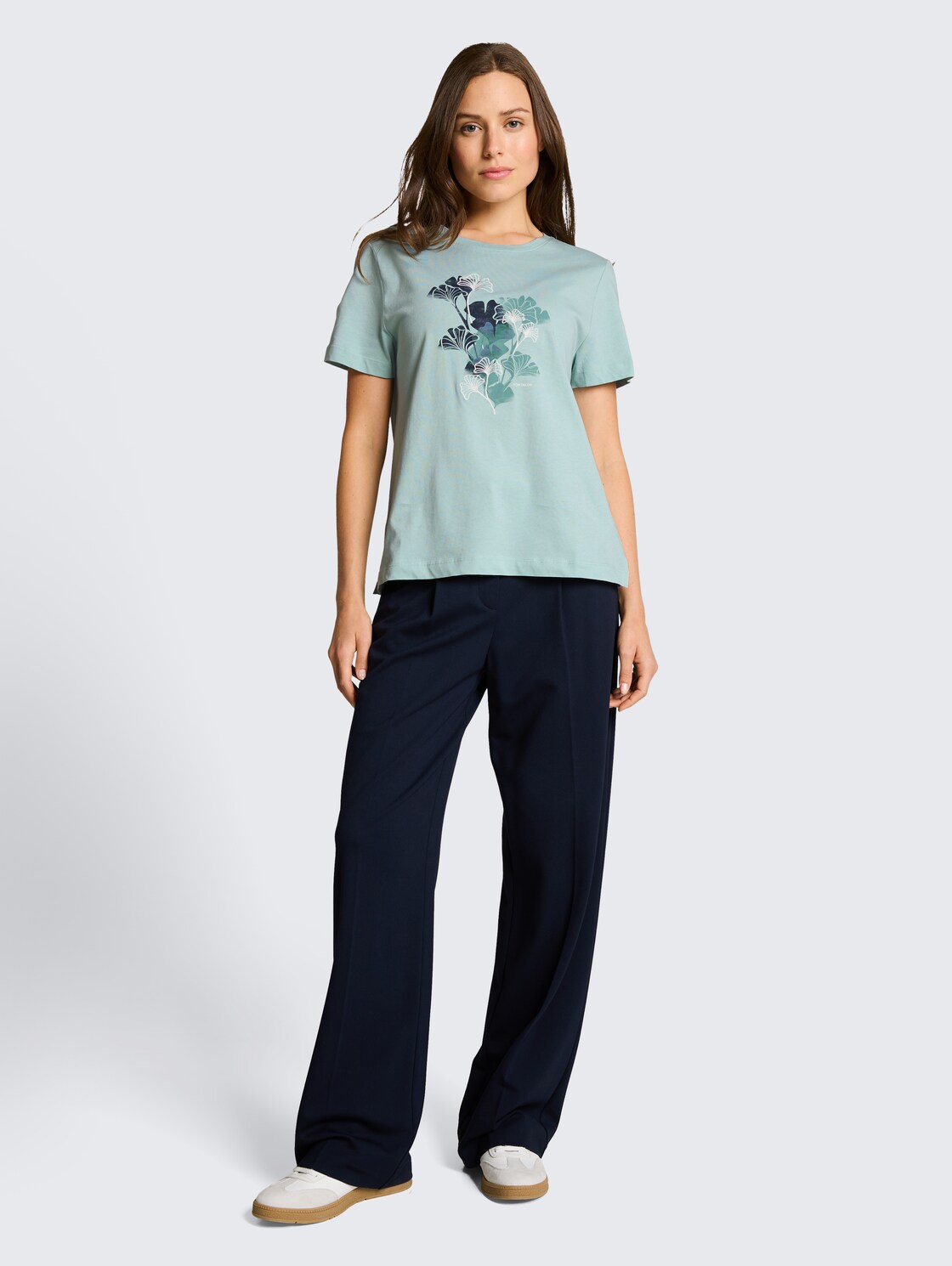 T-shirt with print - blue haze - Model front view