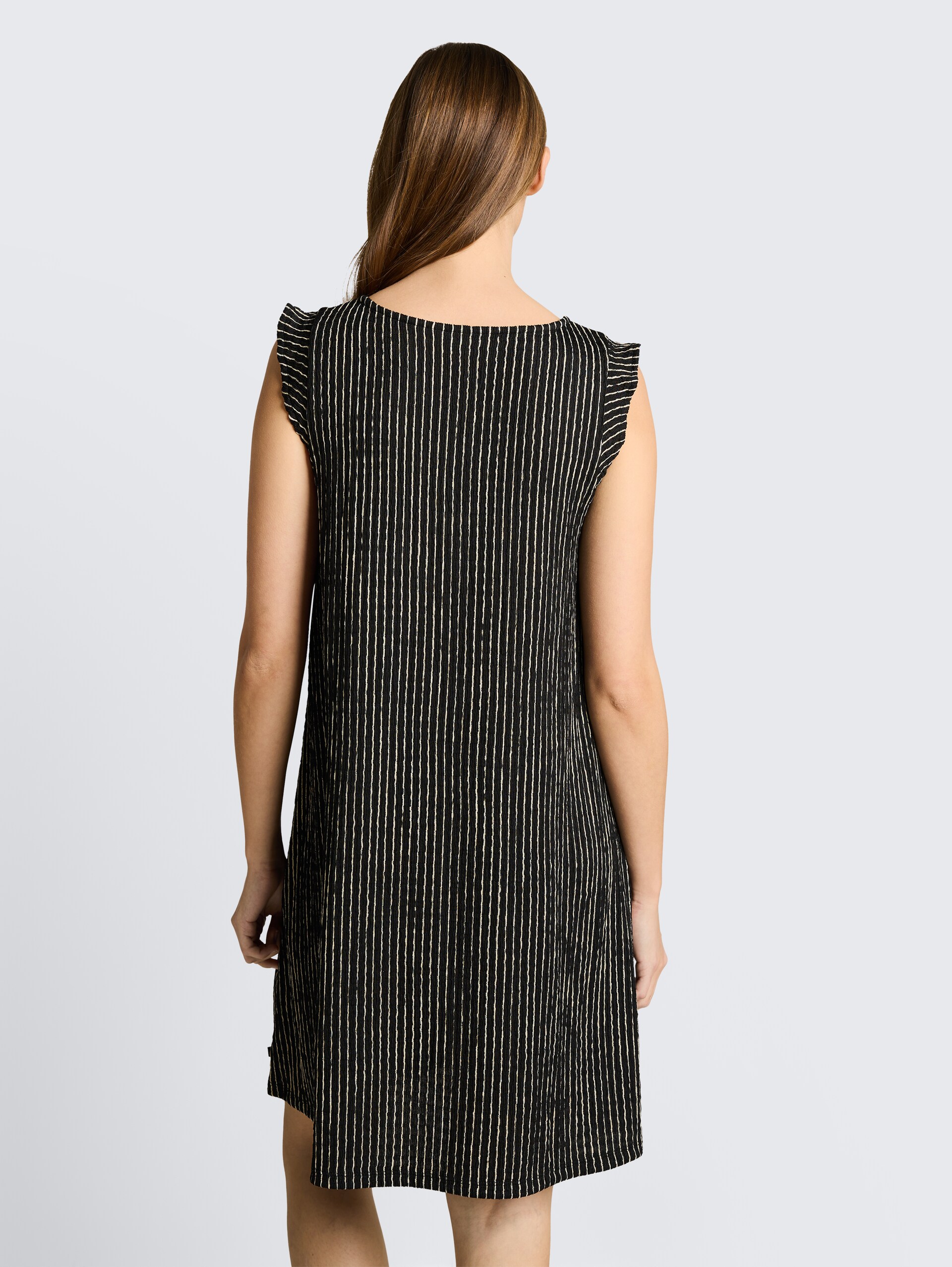 Crinkle Mini-Kleid mit Volantärmeln - black beige stripe - Model-Rückansicht