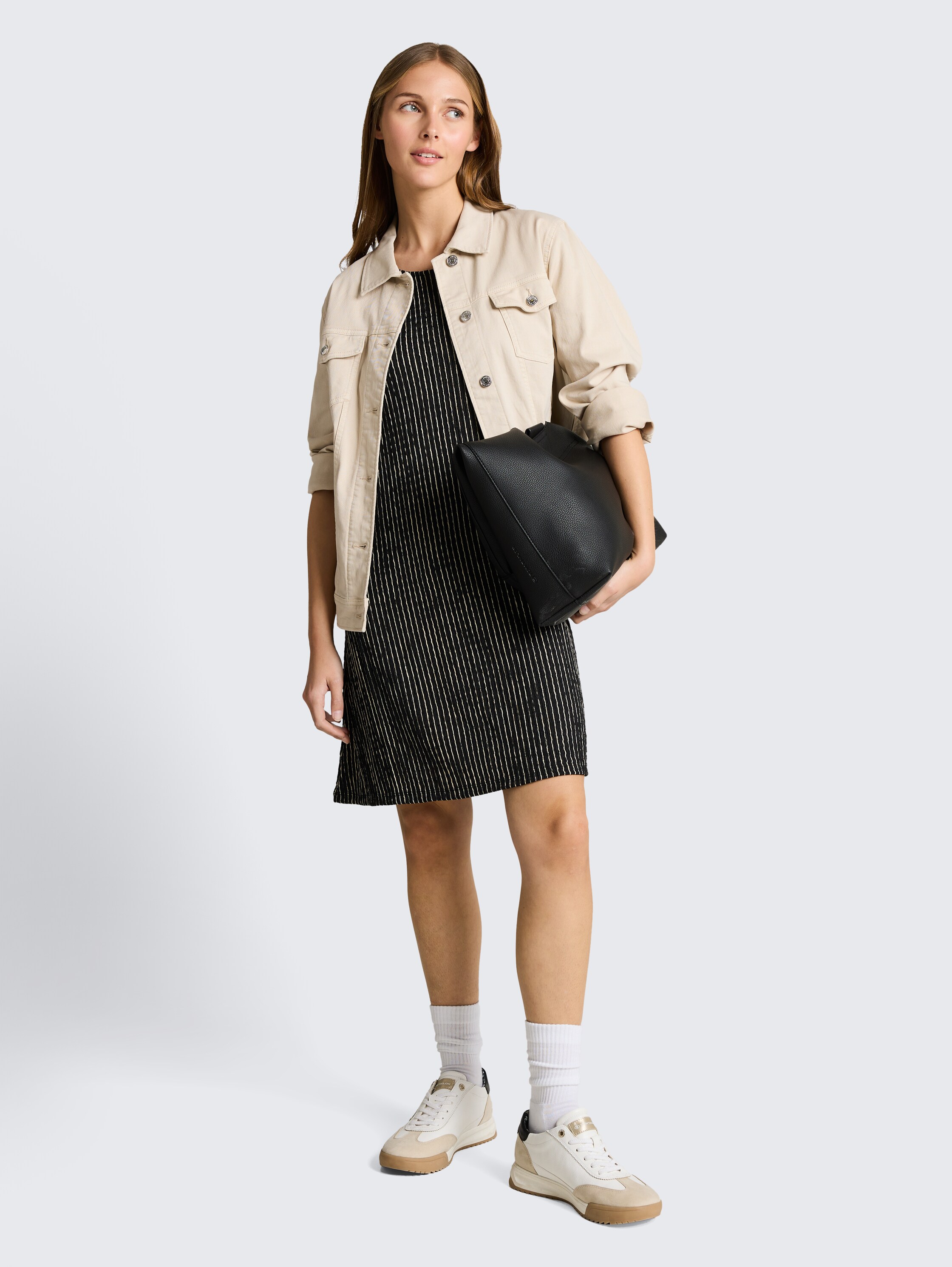 Crinkle mini-jurk met volantmouwen - black_beige_stripe - 