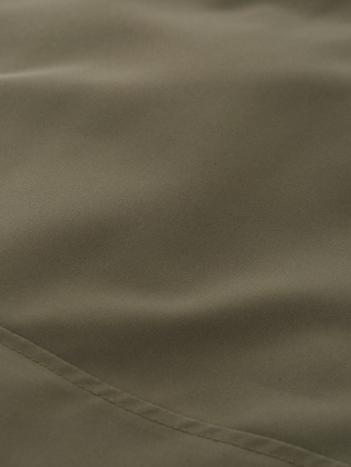 Plus Size - Blouson Jacke mit verstaubarer Kapuze - faded leaf green - Produkt-Detail-Ansicht