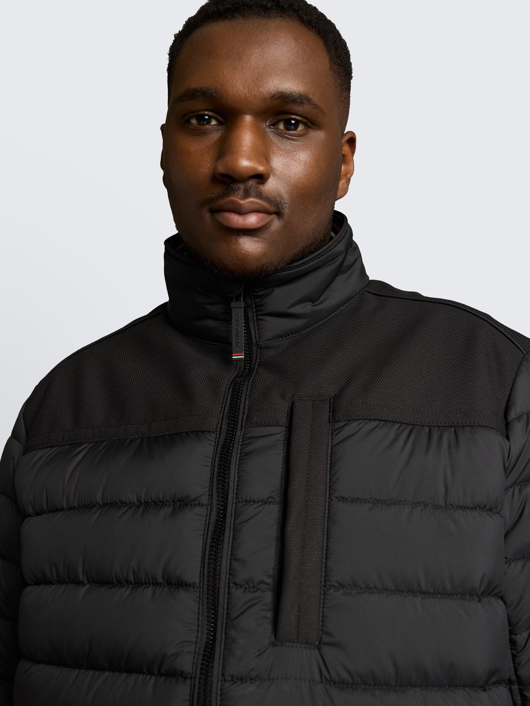 Plus Size - Hybrid Steppweste mit Stehkragen - black - 