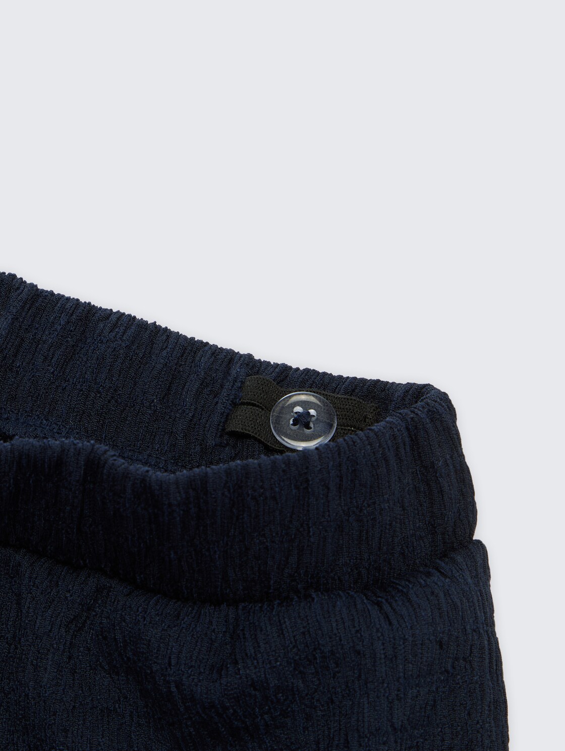 Wide Leg Hose mit Struktur - sky captain blue - Detail-Model-Ansicht