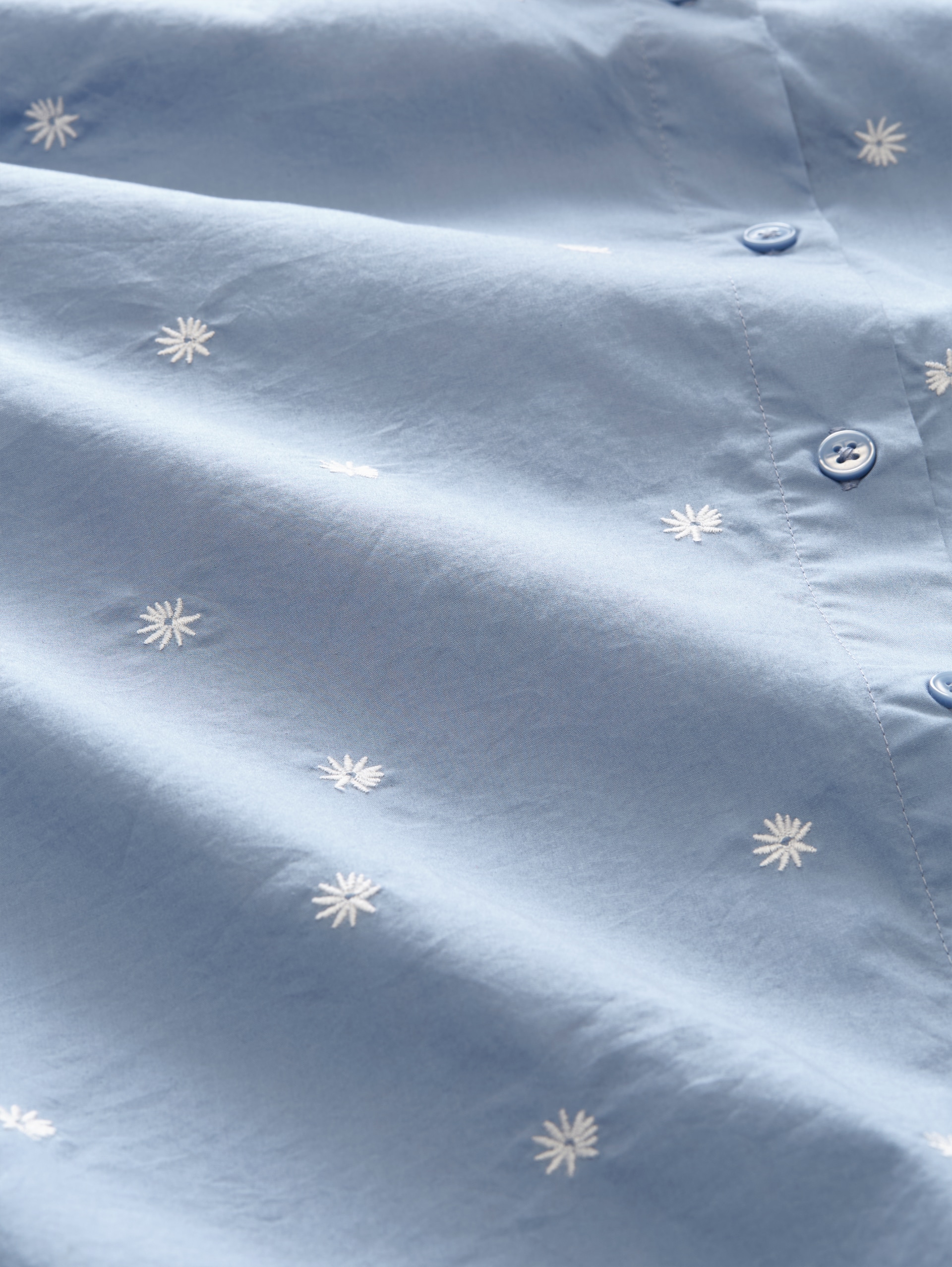Boxy-fit shirt blouse with embroidery - midblue white daisy embroidery - Material view
