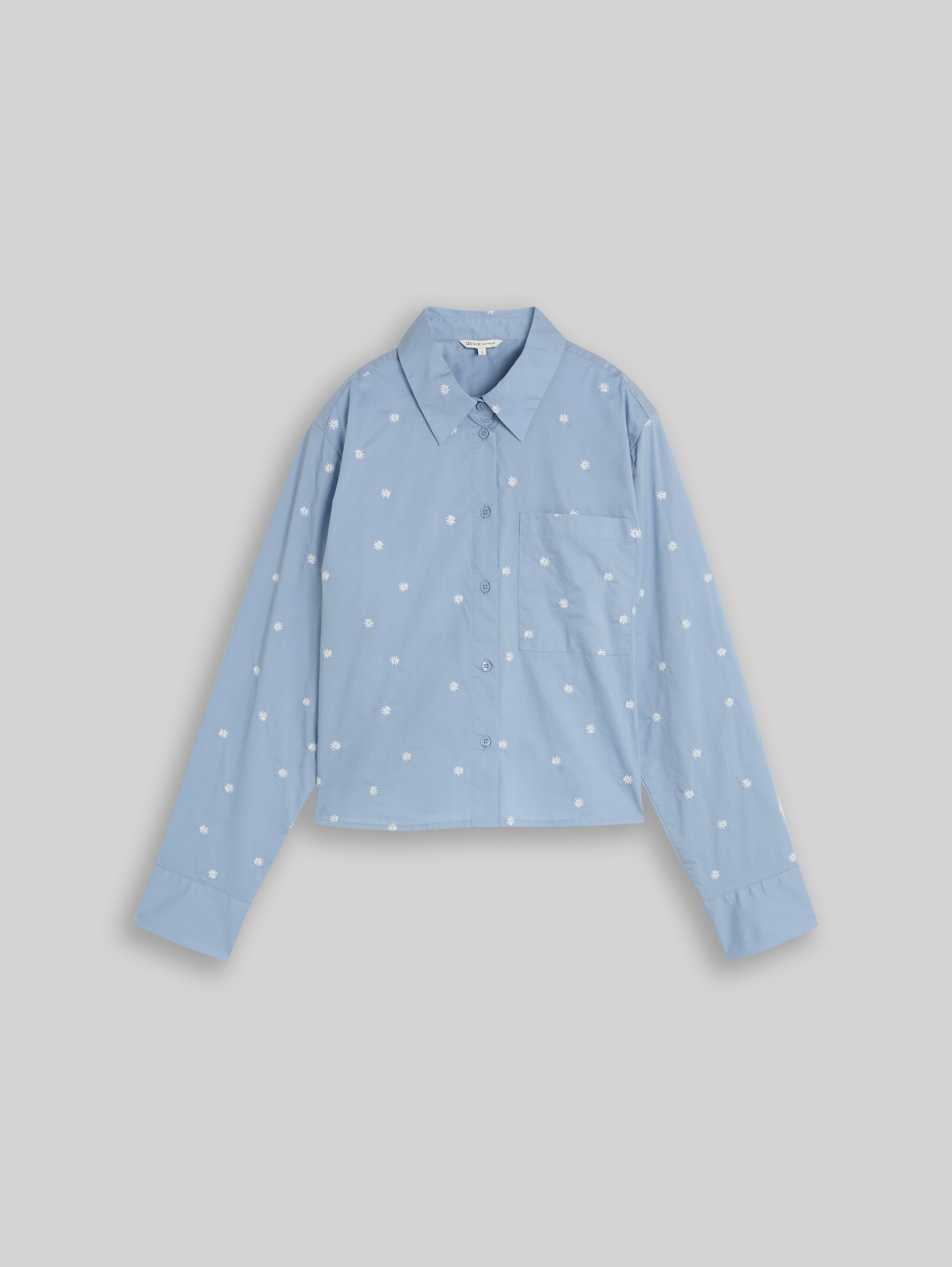 Boxy-fit shirt blouse with embroidery - midblue white daisy embroidery - Front product view