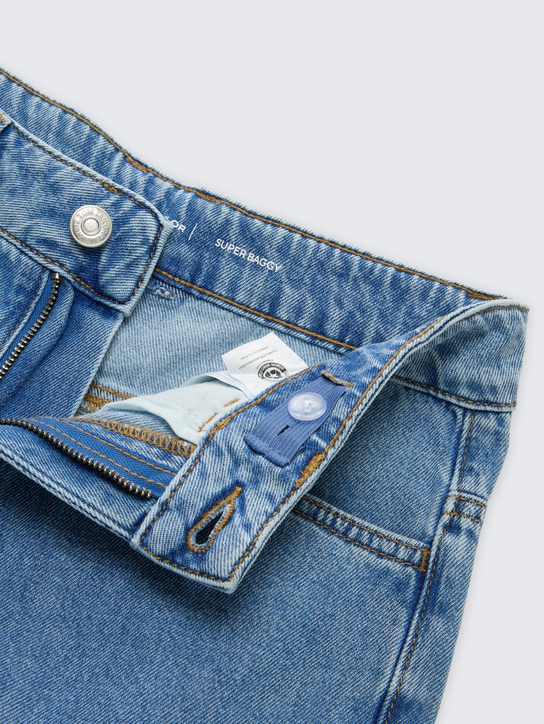 Super Baggy Jeans - mid stone bright blue denim - Detail-Model-Ansicht