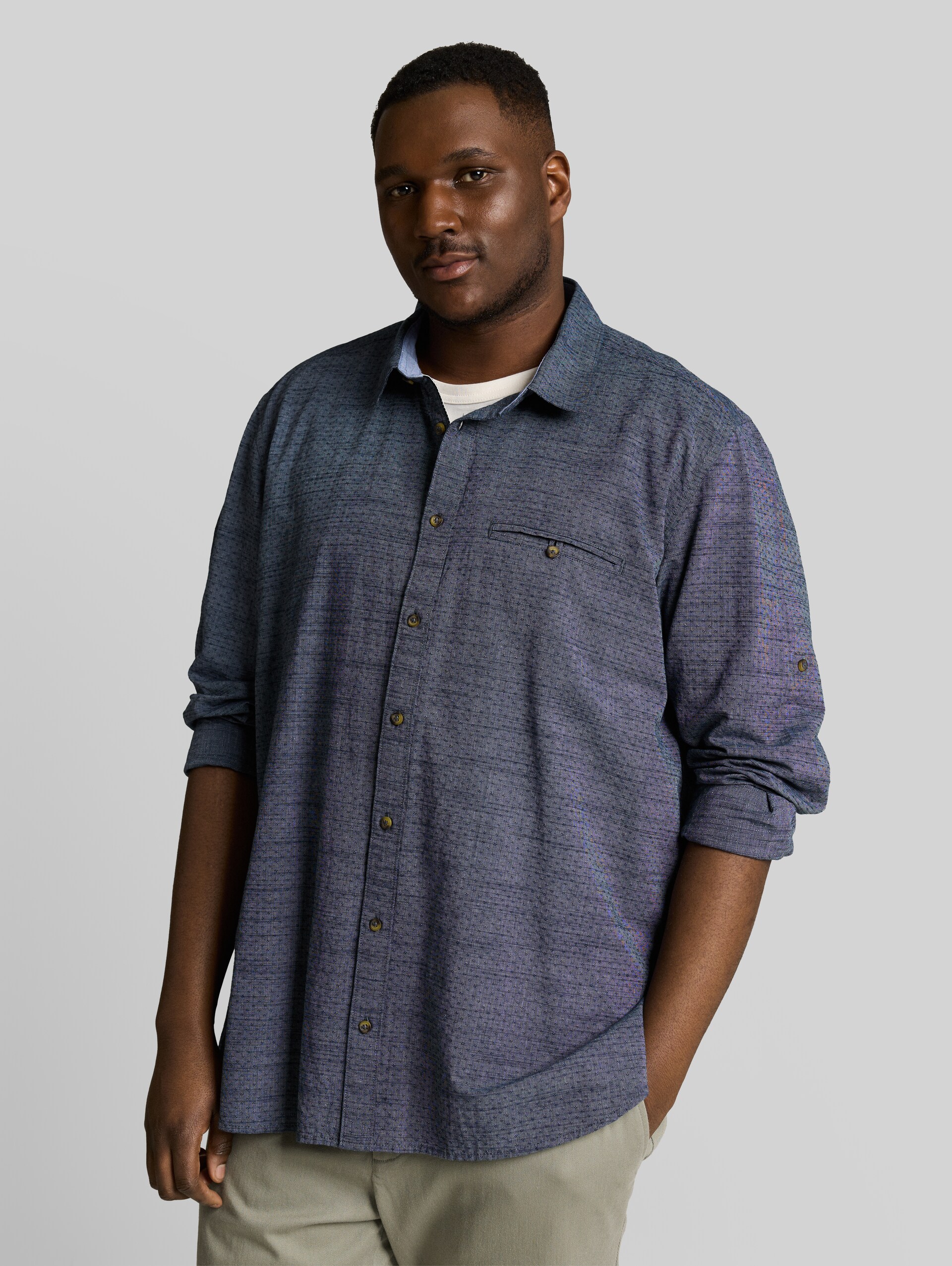Plus Size - Chemise coupe classique avec fonction retroussable - navy blue structure - Découpe Vue de face du modèle
