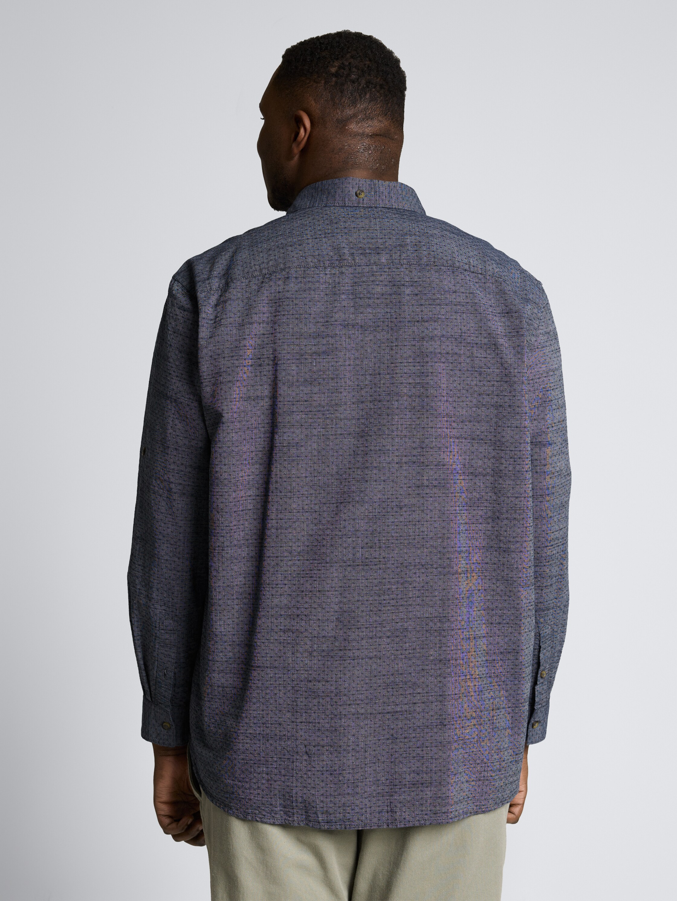 Plus Size - Regular Fit Hemd mit Turn-Up-Funktion - navy blue structure - Auschnitt Model-Rückansicht