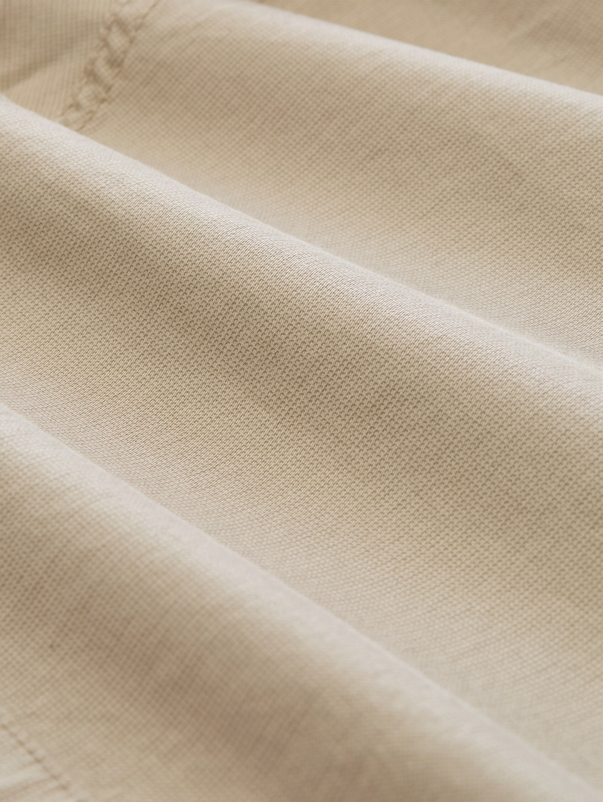 Plus Size - Slim Chino Shorts - beige mini geometric print - Material-Ansicht