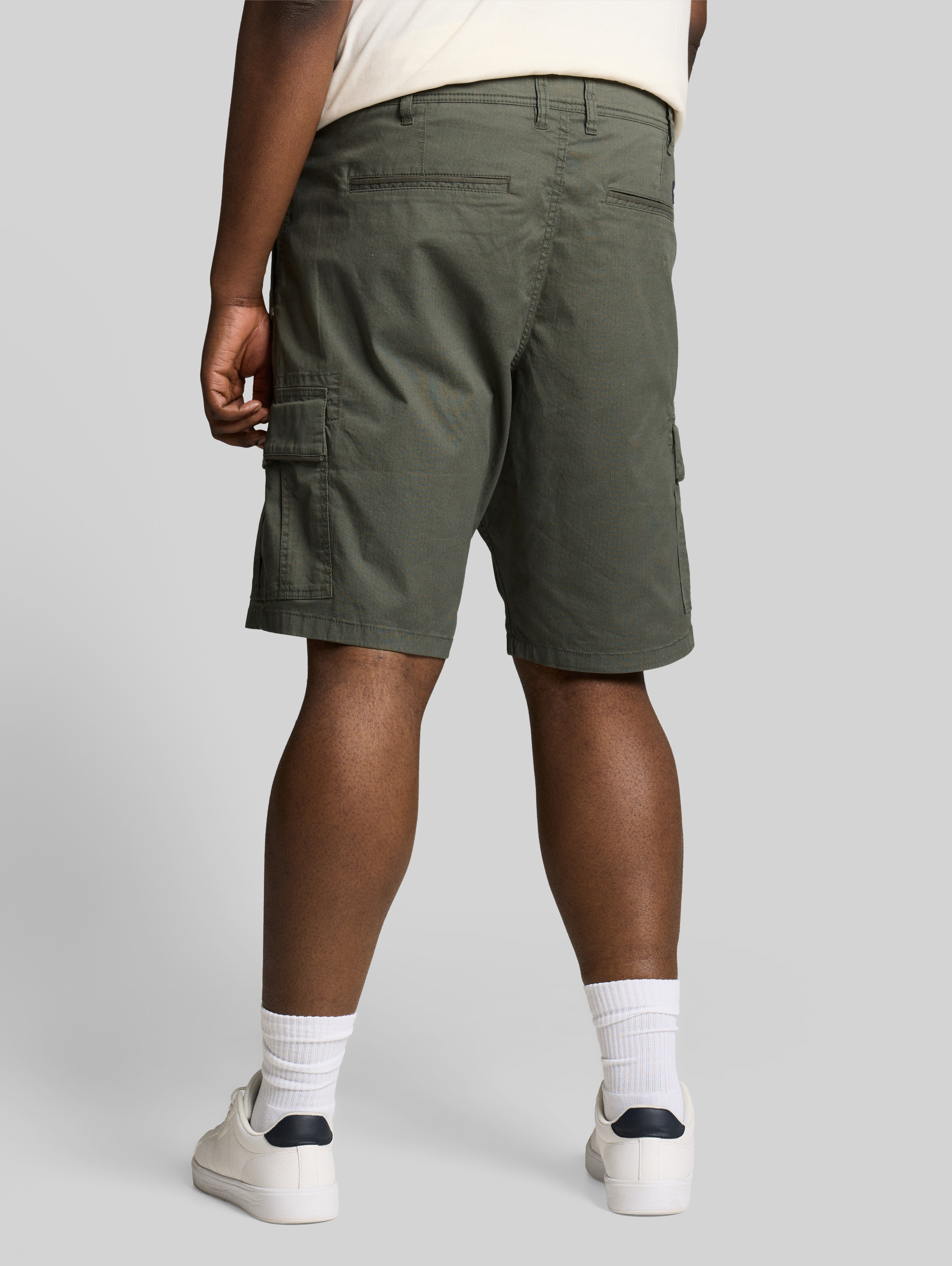 Plus Size - TTPLUS REGULAR Cargo Shorts in green by Tom Tailor