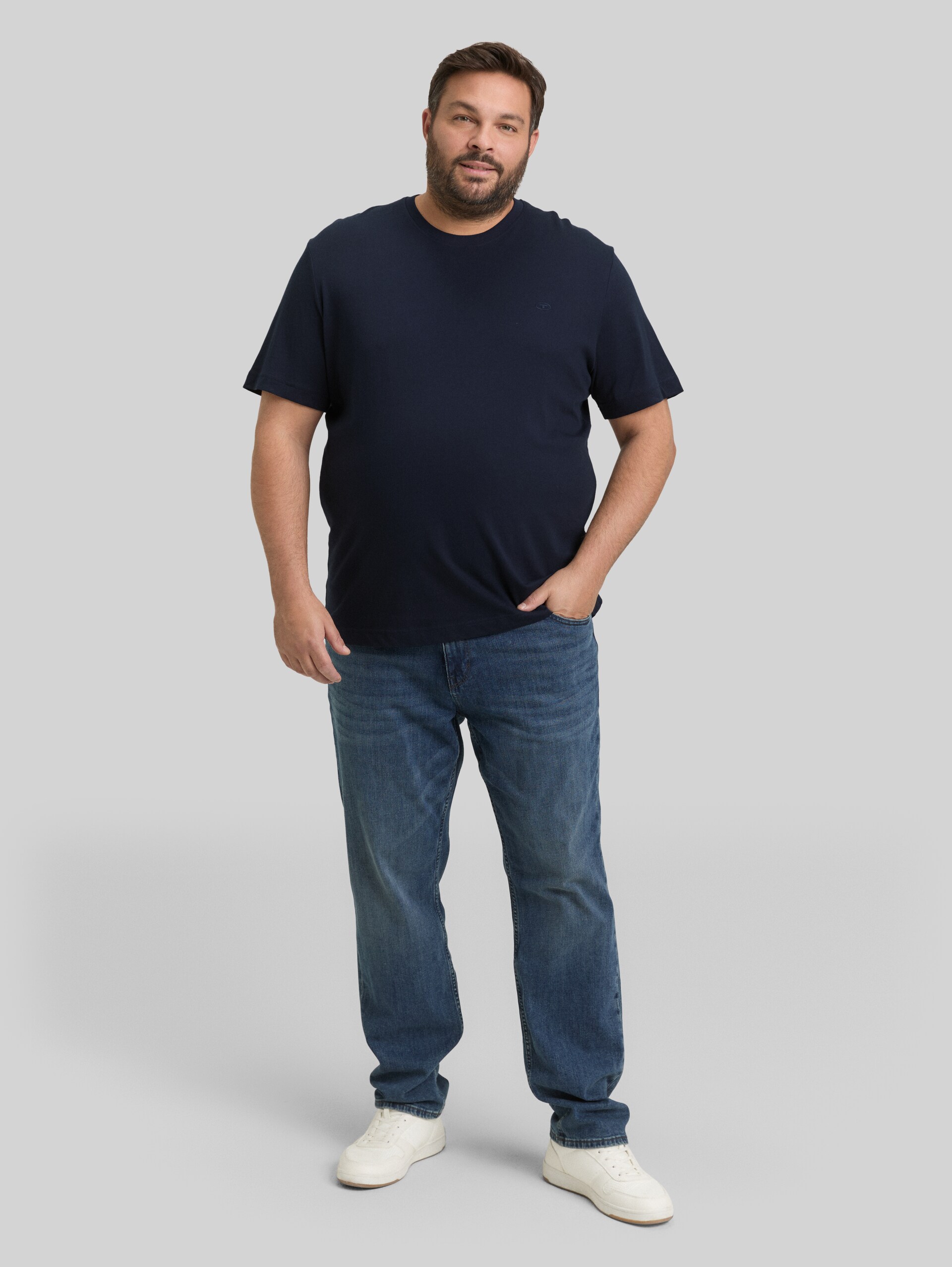 Plus Size - T-shirt with embroidered logo - sky captain blue - Model front view
