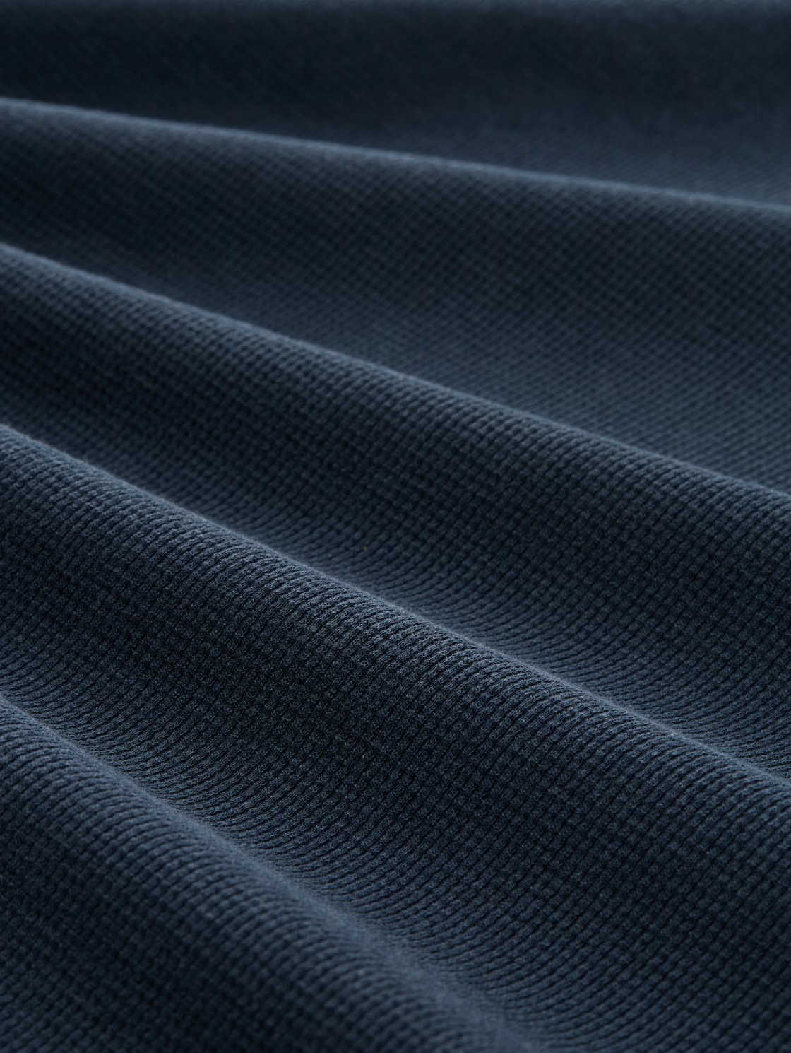 Plus Size - Henley Langarmshirt mit Waffelstruktur - sky captain blue - Material-Ansicht