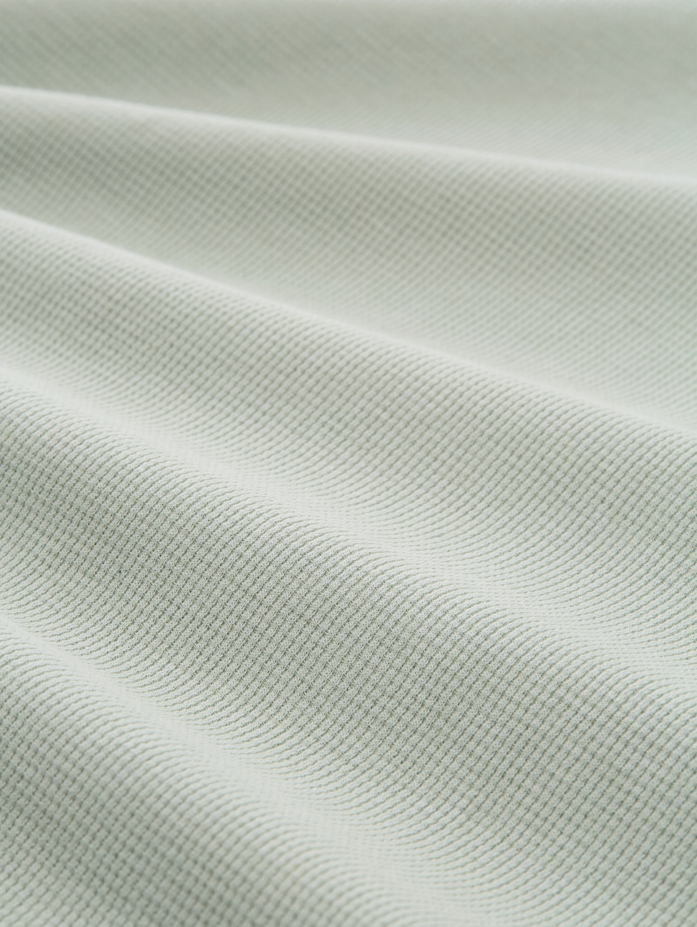 Plus Size - Henley Langarmshirt mit Waffelstruktur - soft greyish green - Material-Ansicht