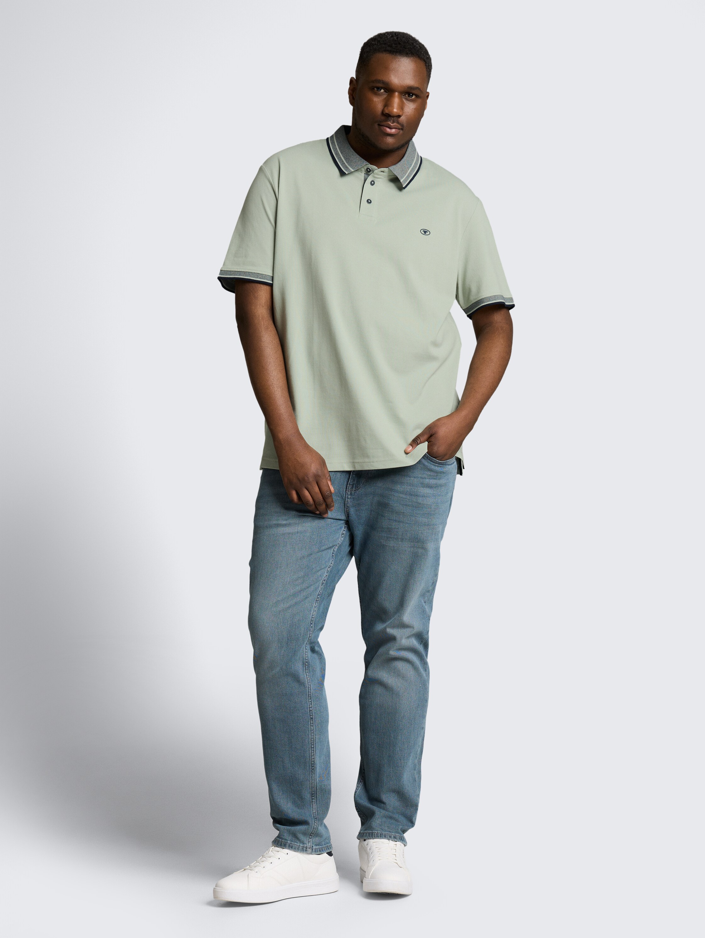 Plus Size - Piqué Poloshirt mit Logo-Print - soft greyish green