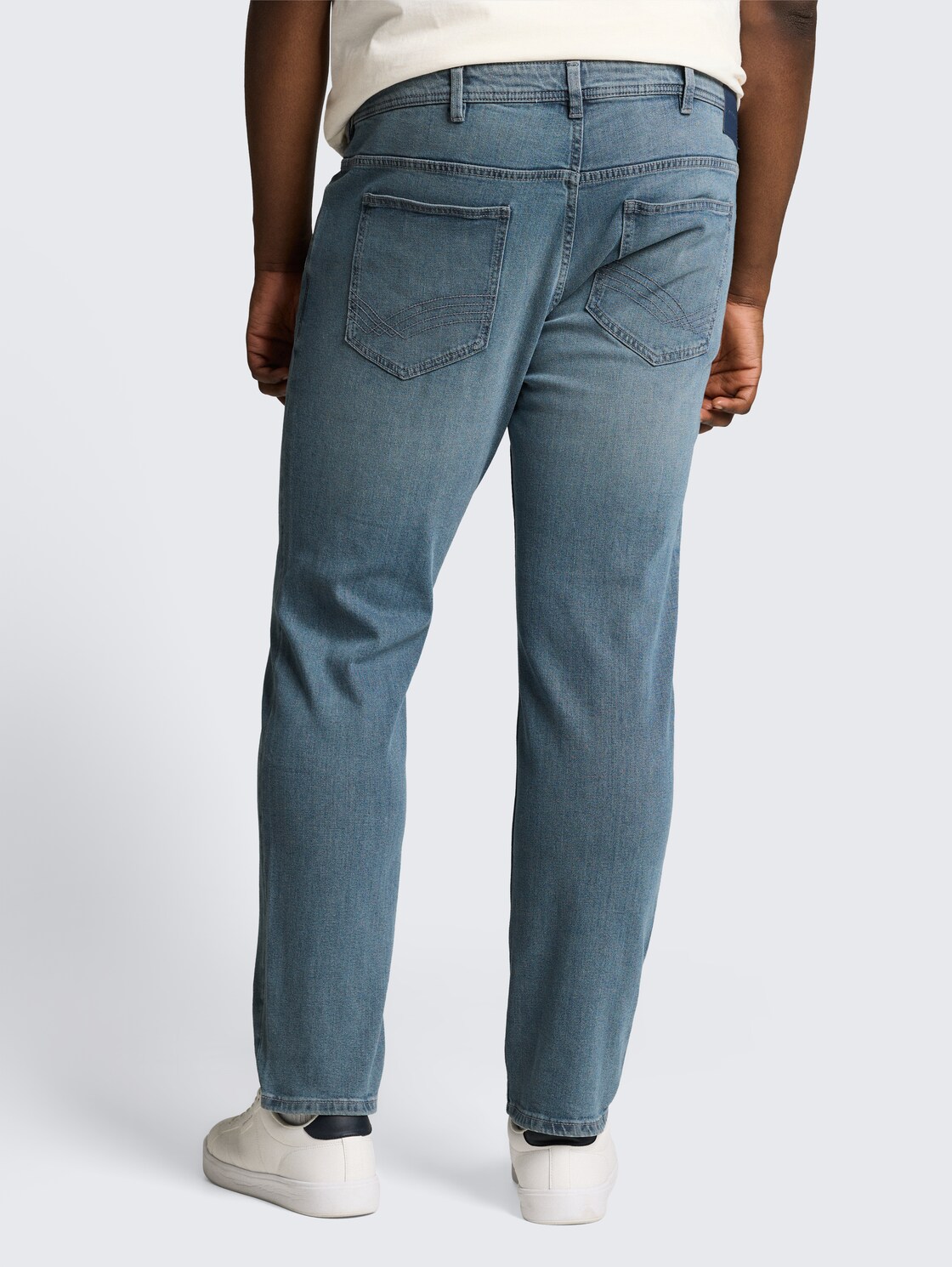 Plus Size - TTPLUS REGULAR Jeans - light stone blue grey denim - Auschnitt Model-Rückansicht