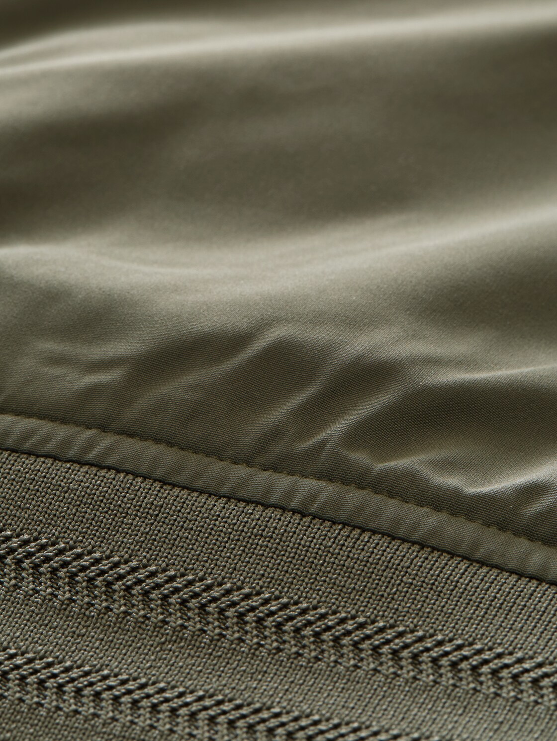 Blouson Jacke mit verstaubarer Kapuze - faded leaf green - Produkt-Detail-Ansicht