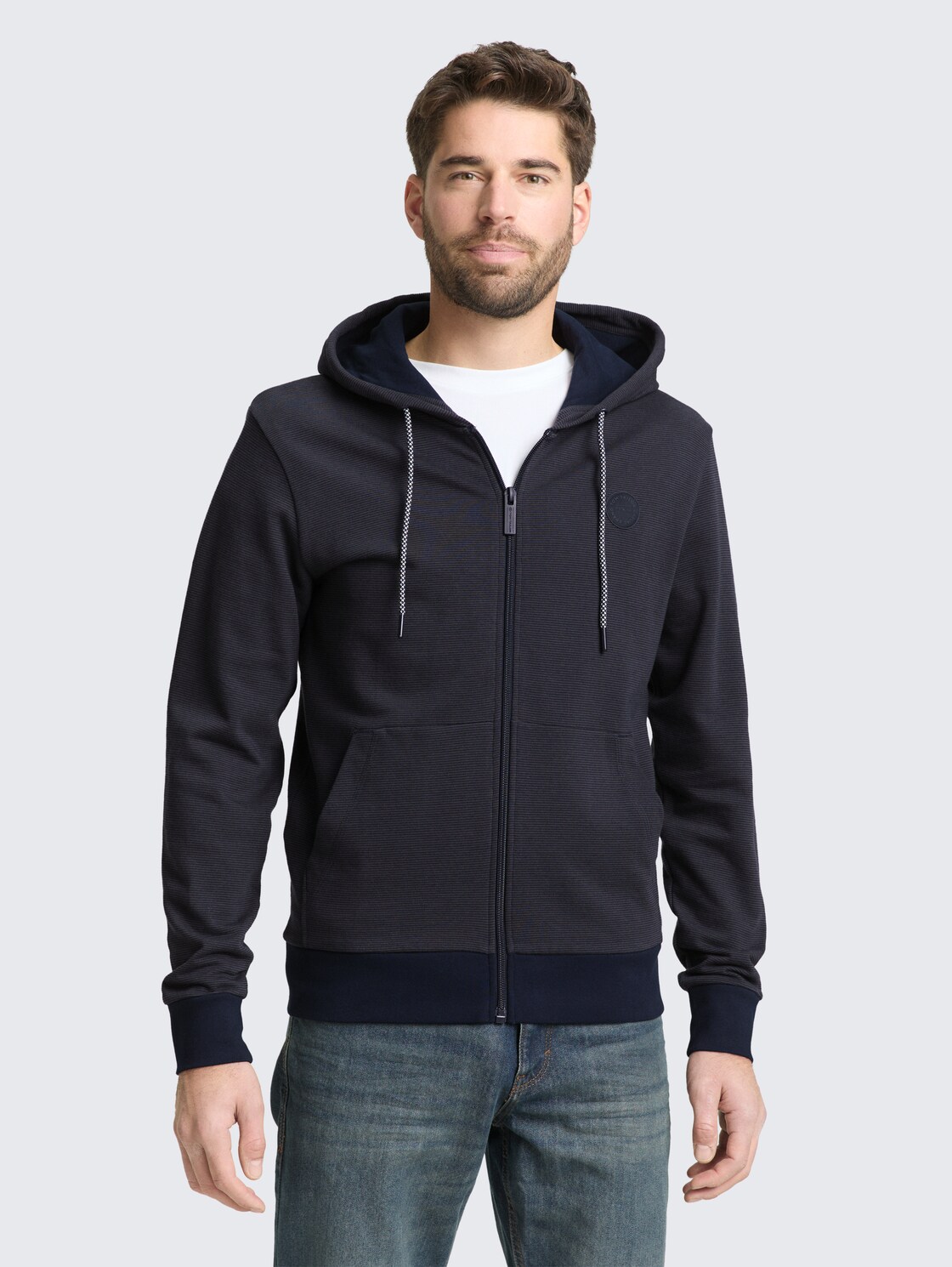 Hoodie sweatshirt jacket with logo badge - navy grey yarn dye stripe - Neckline model front view