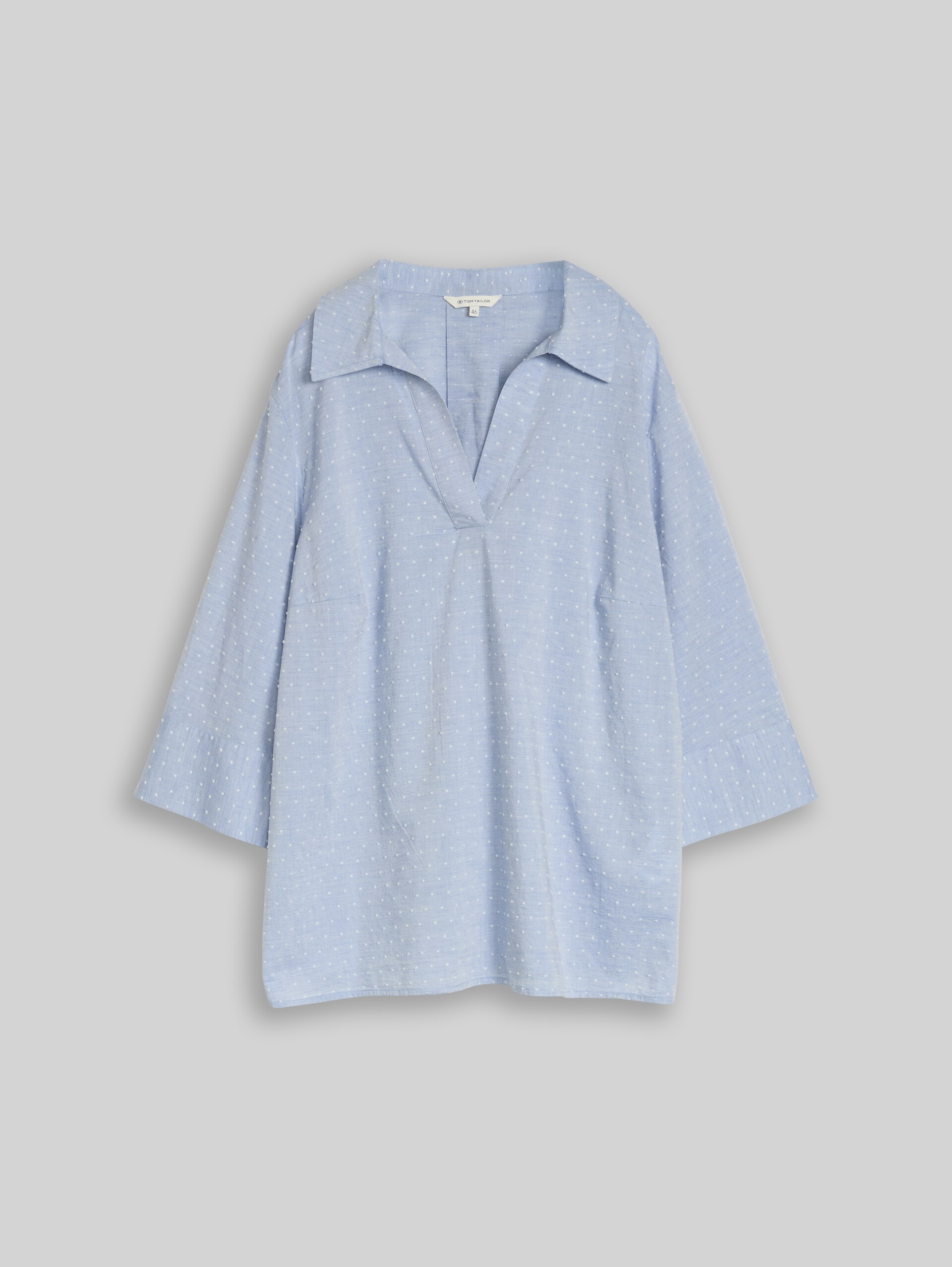 Plus Size - Loose fit blouse met borduursel - blue white dobby - Product vooraanzicht