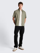 Chemise Relaxed Fit à manches courtes en lin - Sea Spray - Vue de face du modèle