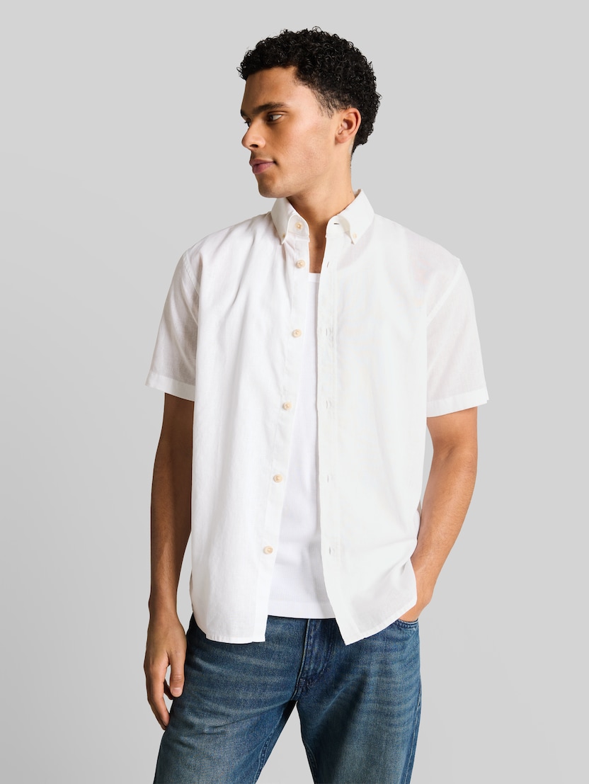 Relaxed Fit Kurzarmhemd mit Leinenanteil von Denim Male, White