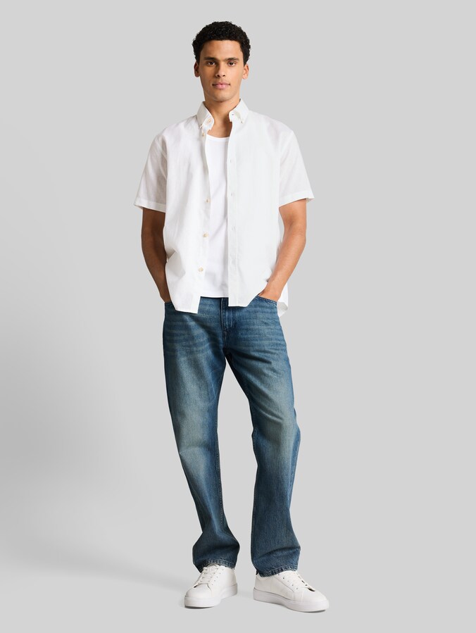 Relaxed Fit Kurzarmhemd mit Leinenanteil von Denim Male, White