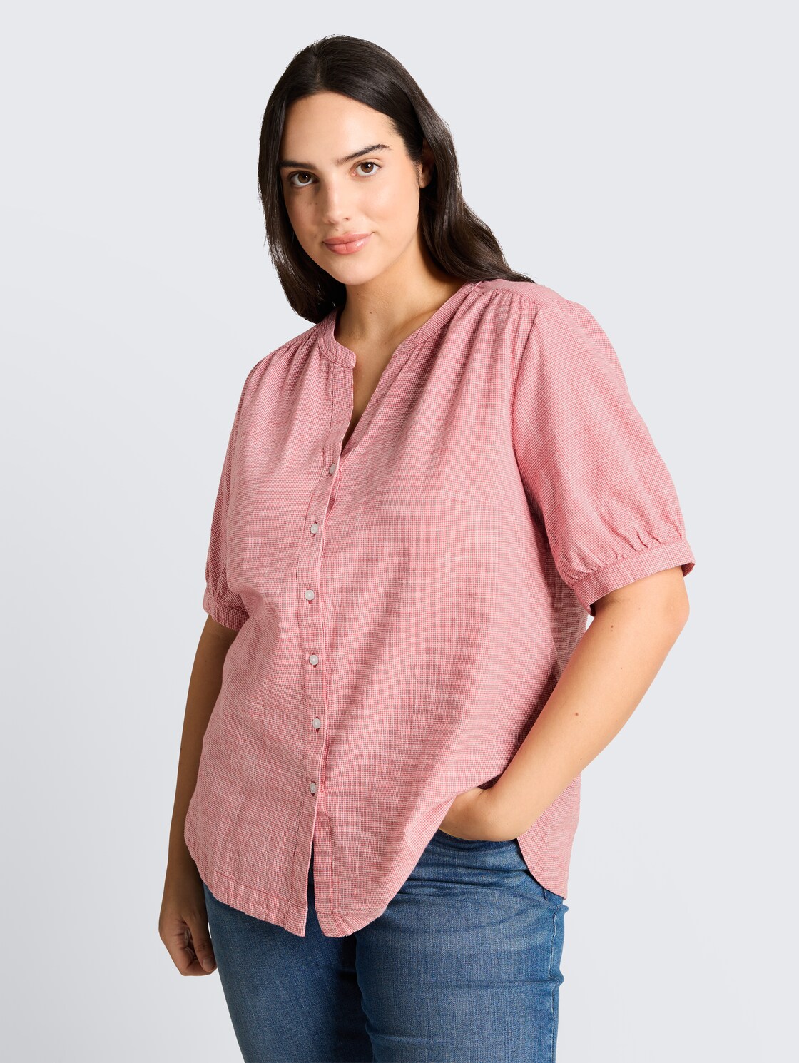 Plus Size - Bluse aus Baumwolle - cozy pink - Ausschnitt Model-Vorderansicht