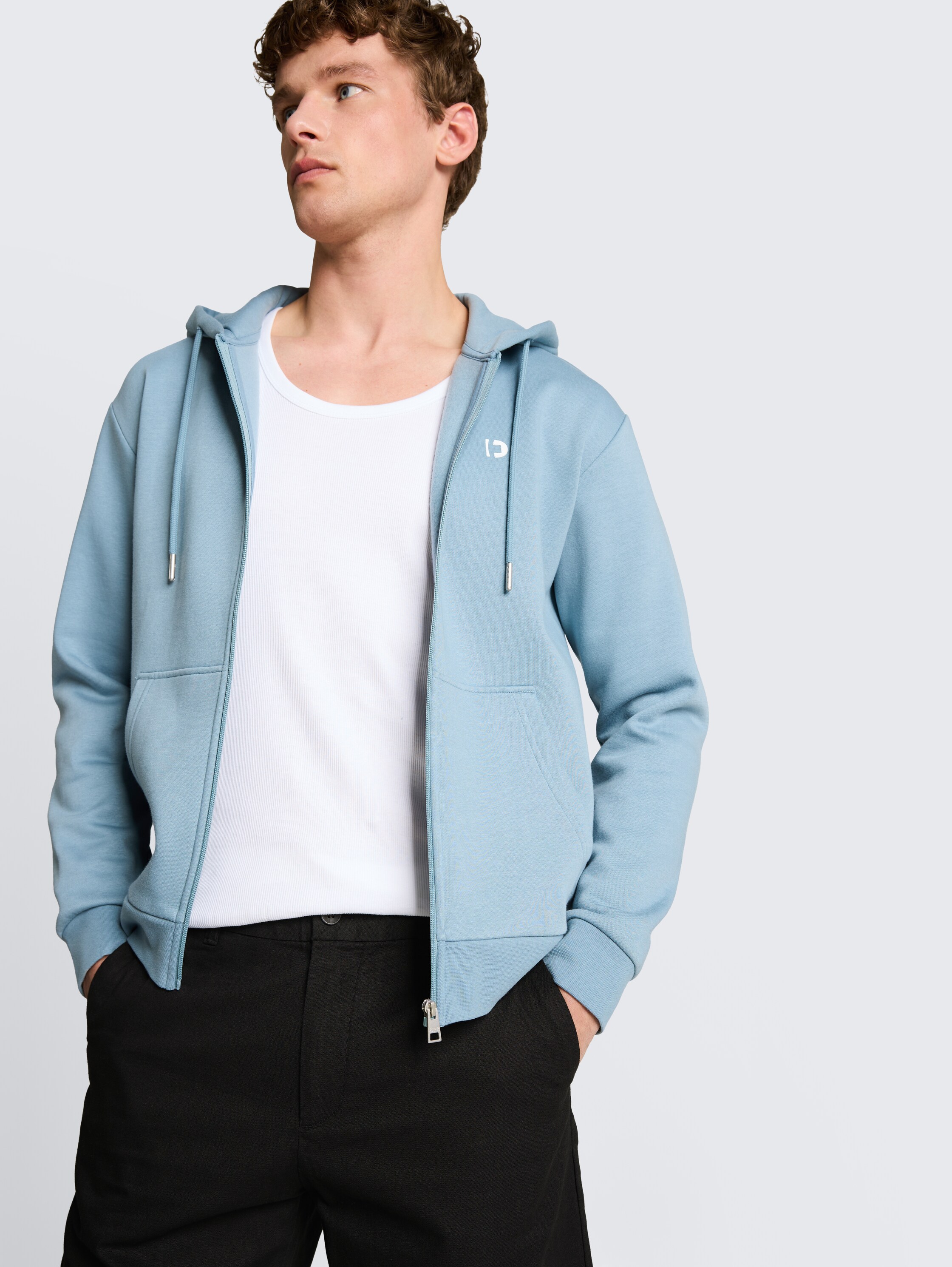 TTRELAXED Chino shorts with linen blend - black - 