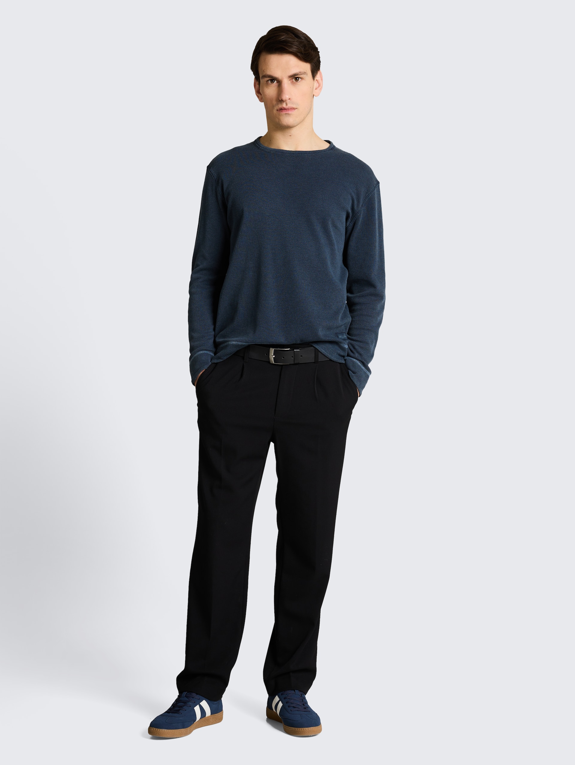Shirt met lange mouwen en wafelstructuur - sky captain blue - Model vooraanzicht
