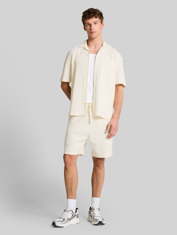 Relaxed Shorts mit Waffelstruktur von Denim Male, Wool White