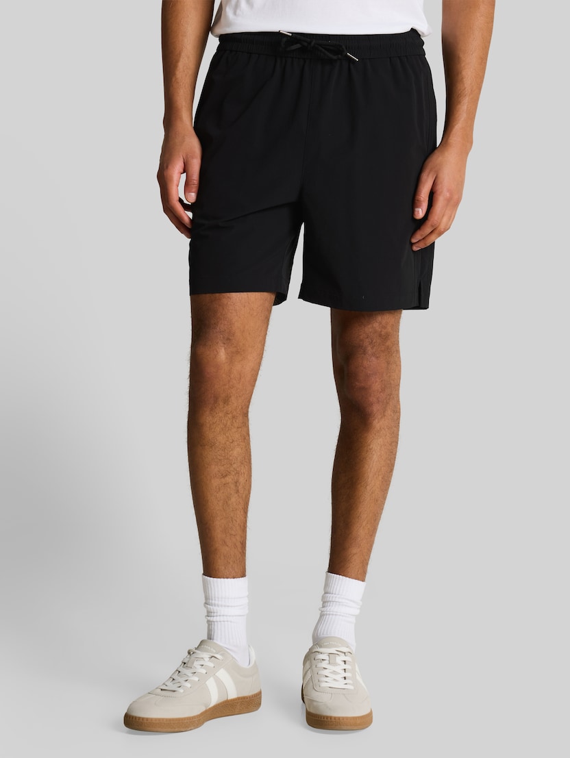 Ultralight Relaxed Fit Shorts von Denim Male, Black